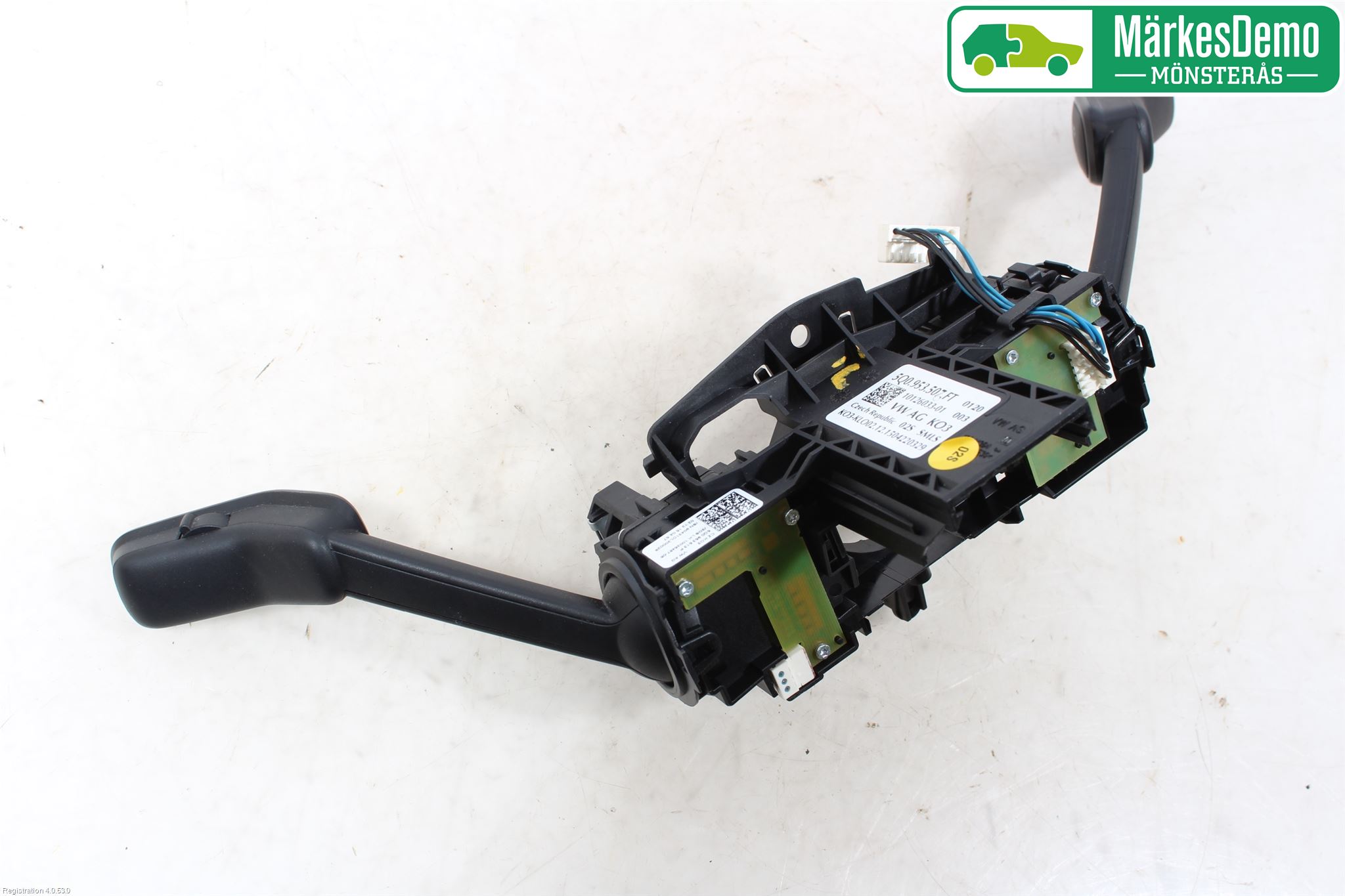 Volkswagen VW GOLF / E-GOLF VII 13-20 Spakcentral