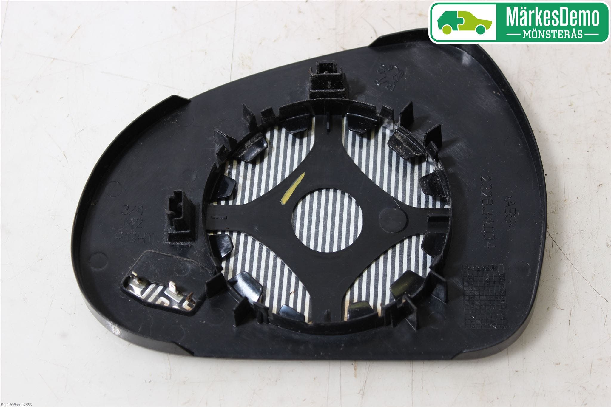 Peugeot 207 Spegelglas Hö