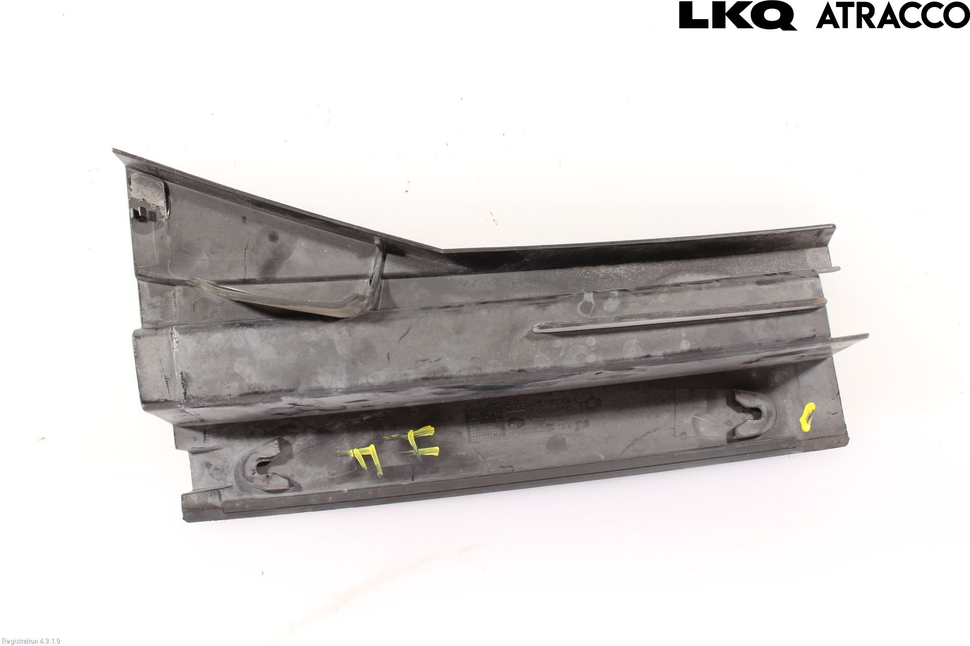 Audi Q7/SQ7 Täckplast Front