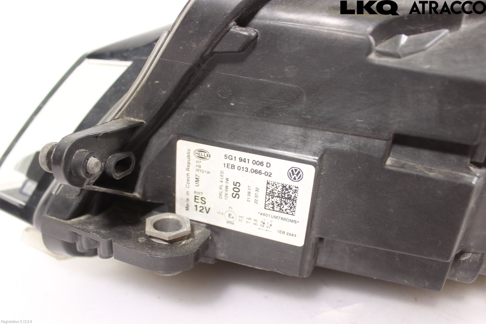 Volkswagen VW GOLF / E-GOLF VII 13-20 Strålkastare Höger