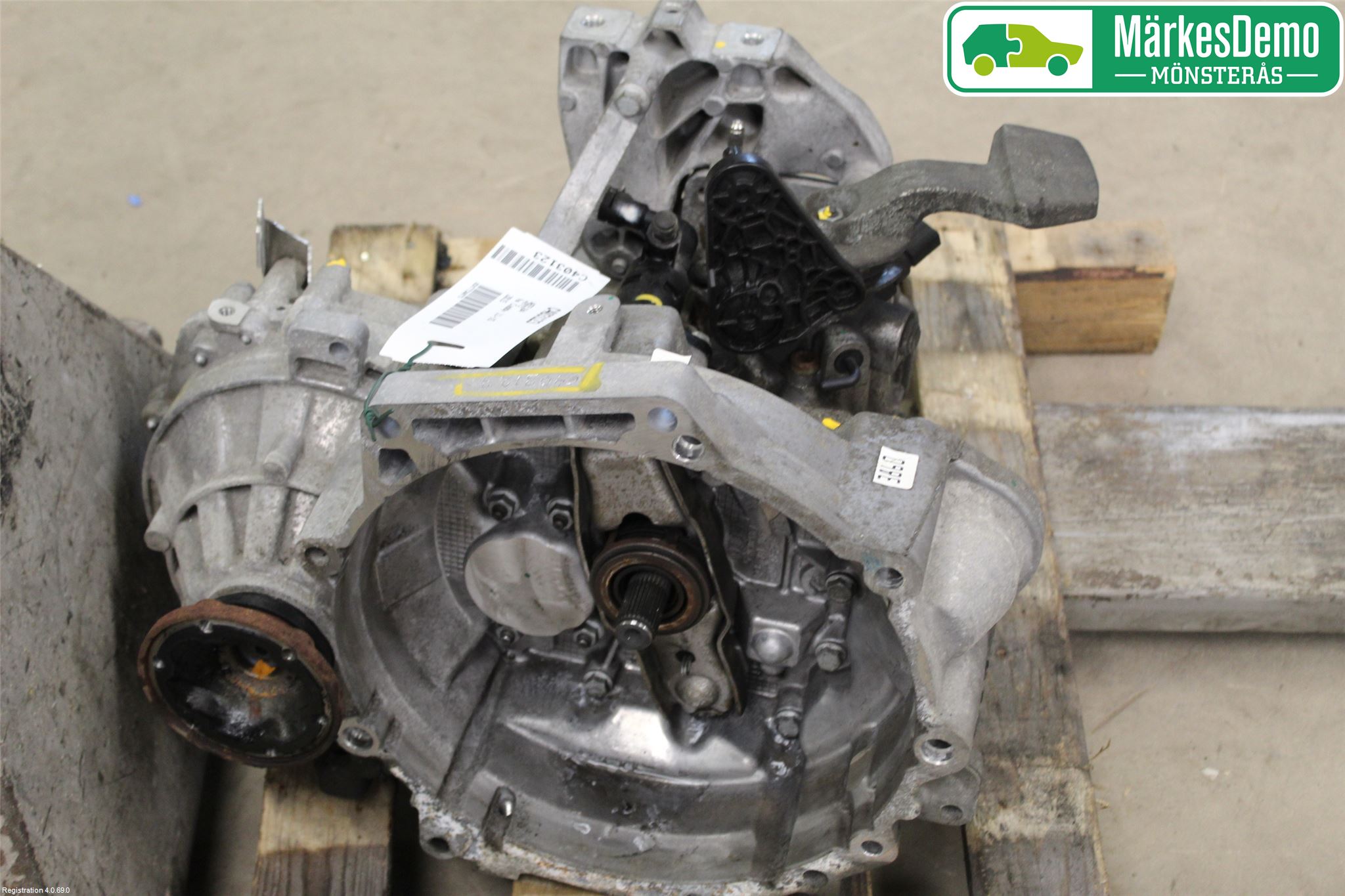 Volkswagen VW CADDY 11-15 Växellåda Man 5 Vxl