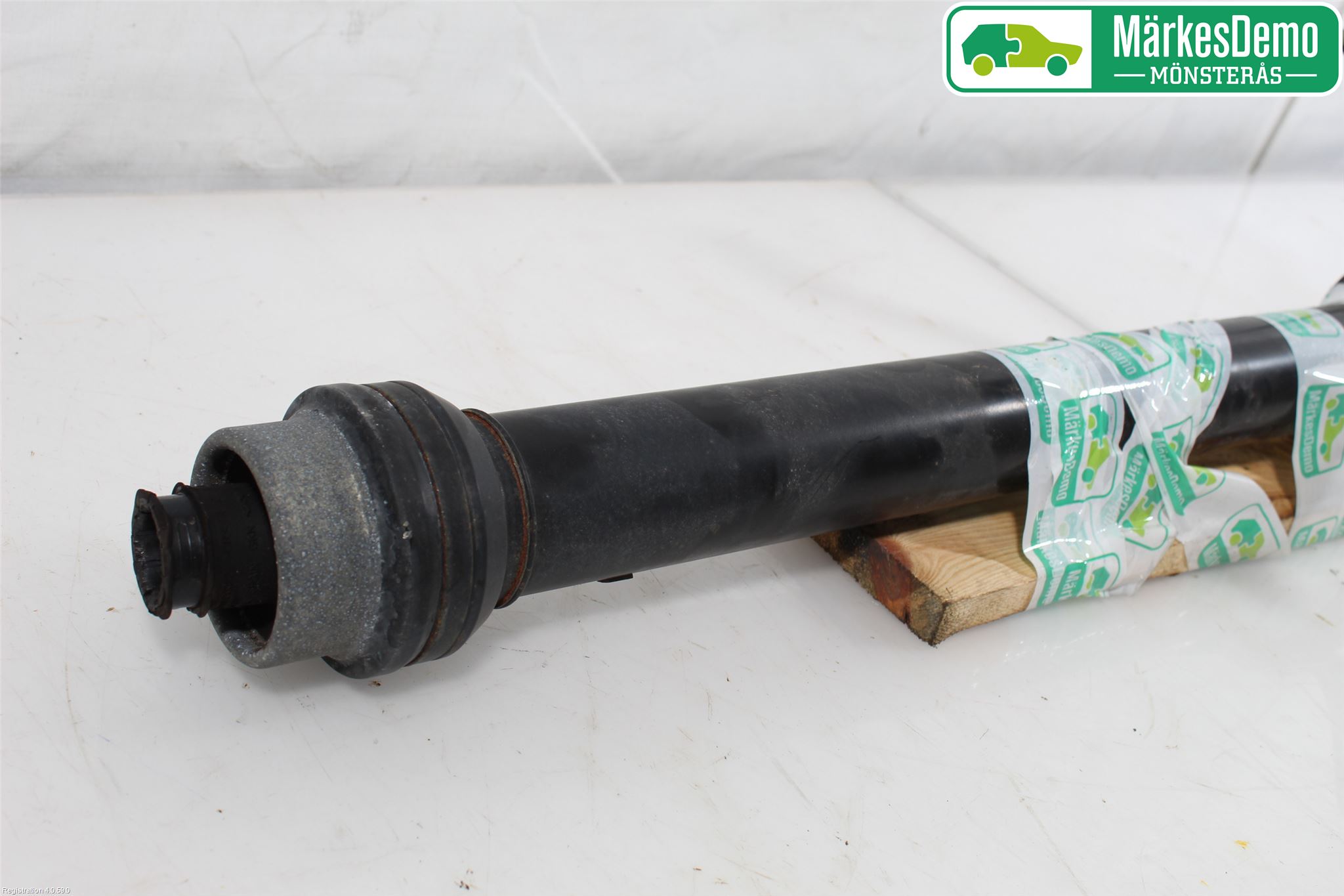 Audi A4 12-15 Mellanaxel Komp