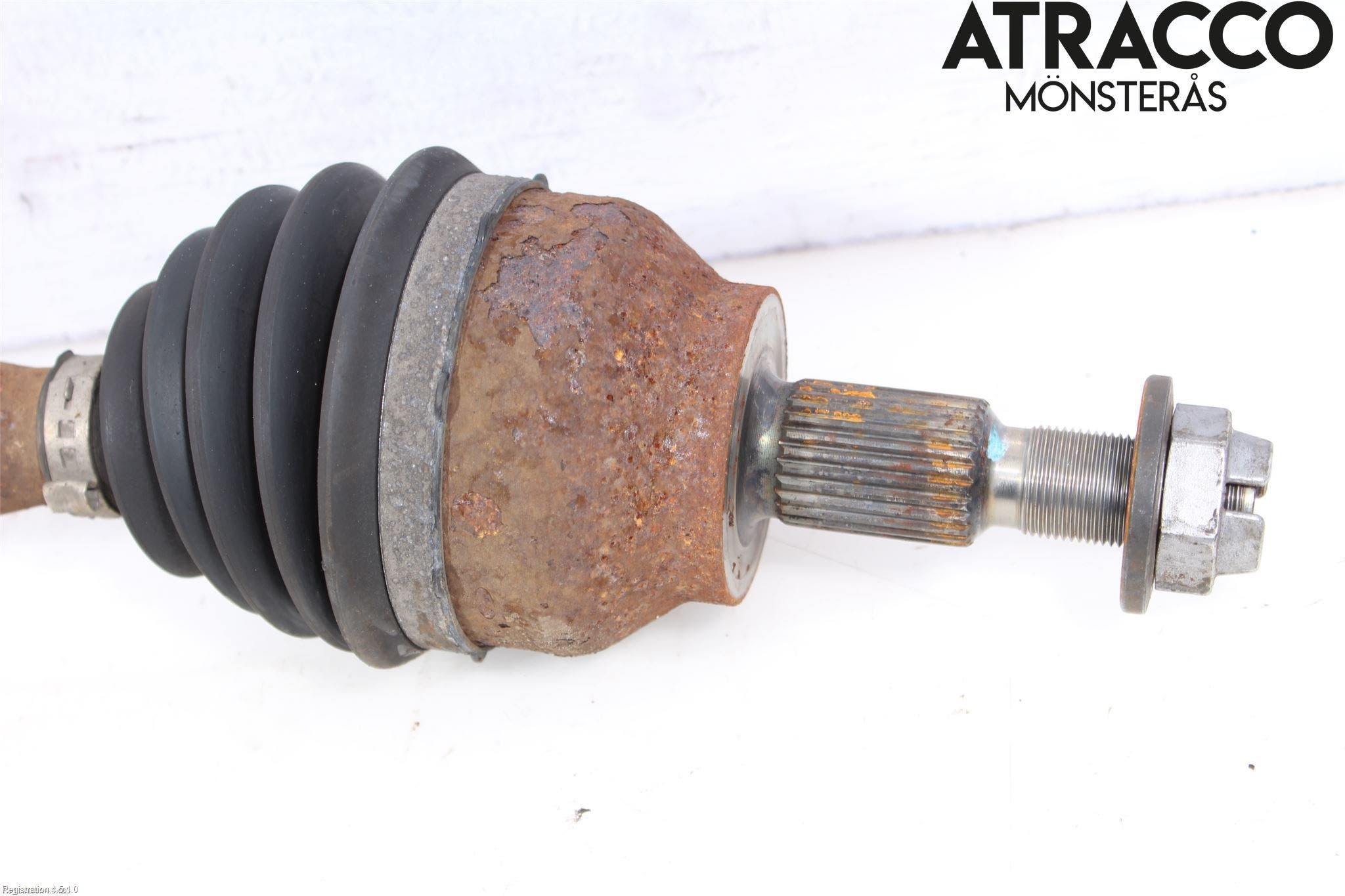 Ford FOCUS 15-18 Drivaxel Fram Höger