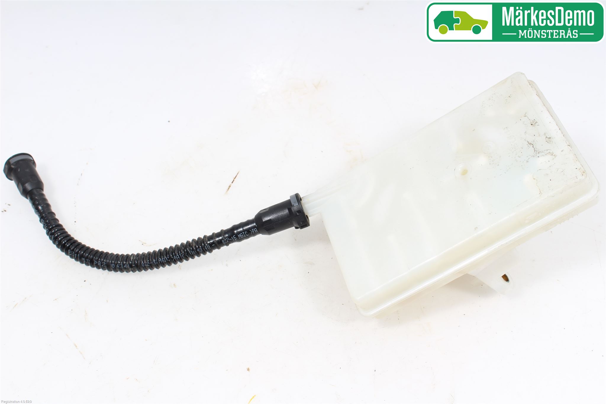 Peugeot PARTNER 08-15 Bromsvätskebehållare