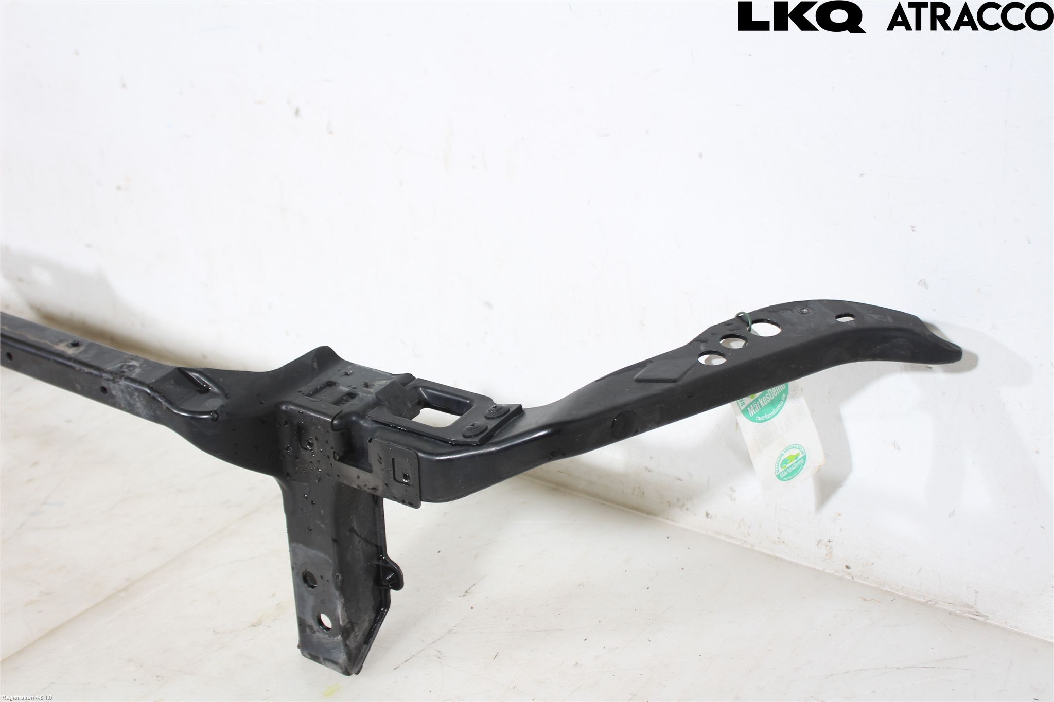 Jaguar F-PACE Front Huvlåsplåt-Balk