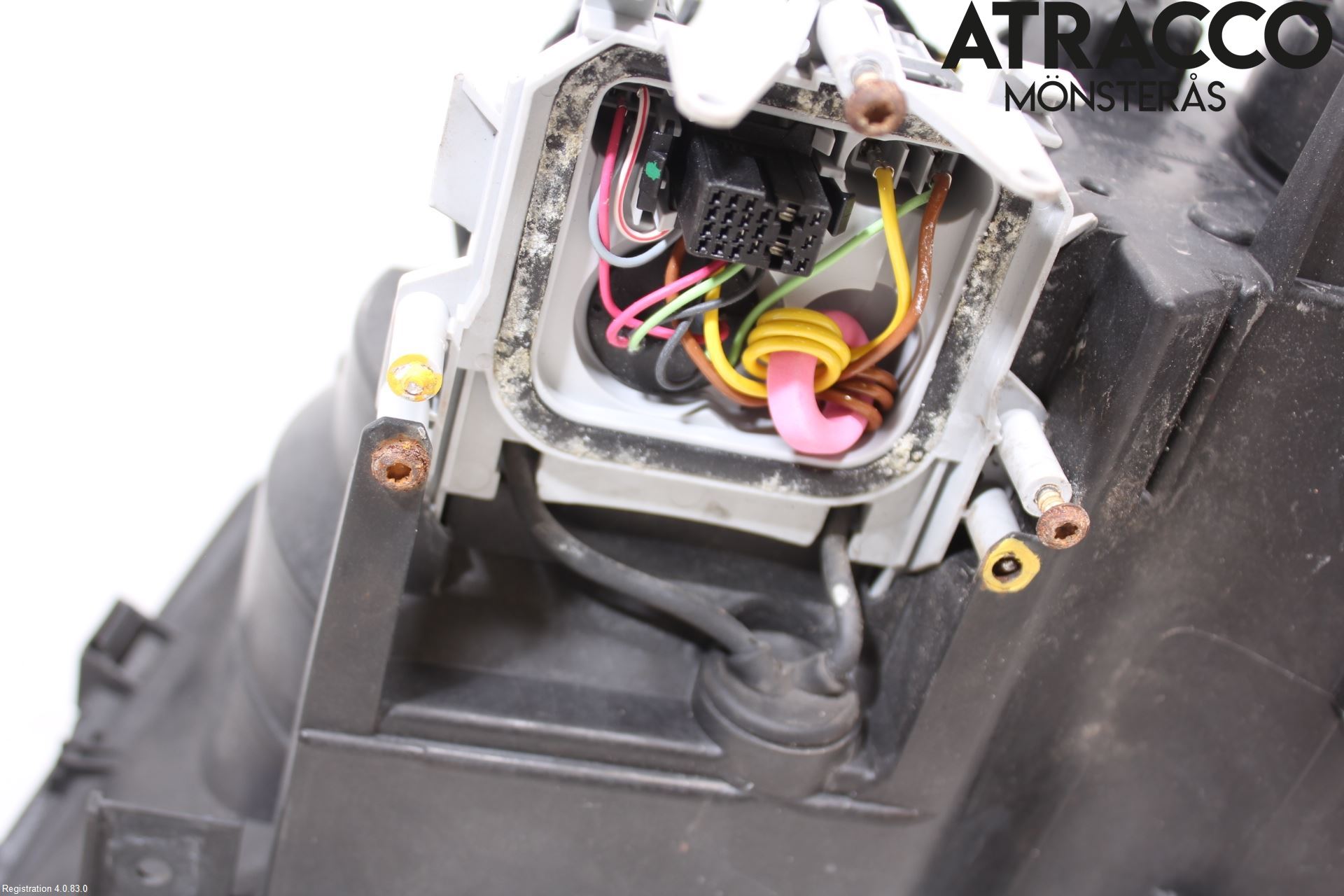 BMW 3 E46      98-05 Strålkastare Höger