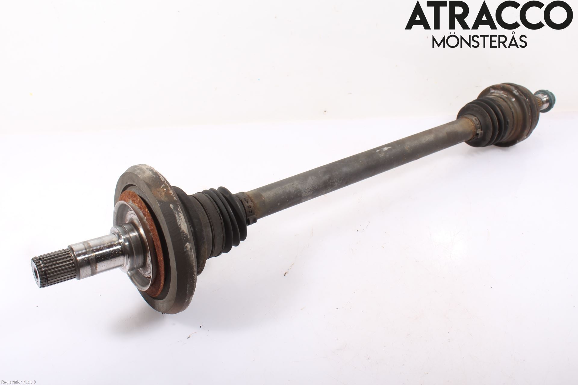 Mercedes-Benz MB C-KLASS (W205) 14-21 Drivaxel Bak Vänster