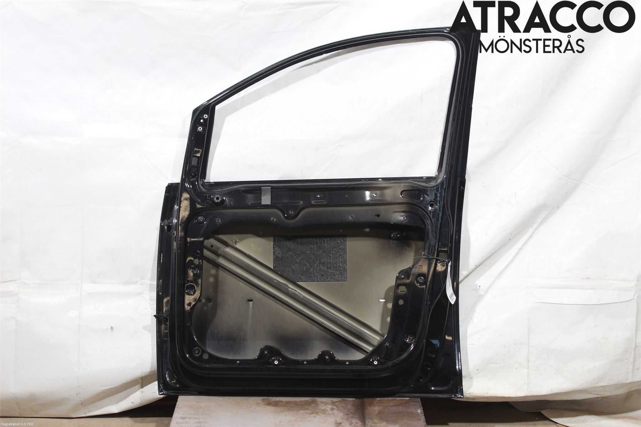 Volkswagen VW TOURAN 10-15 Dörr Fram Höger