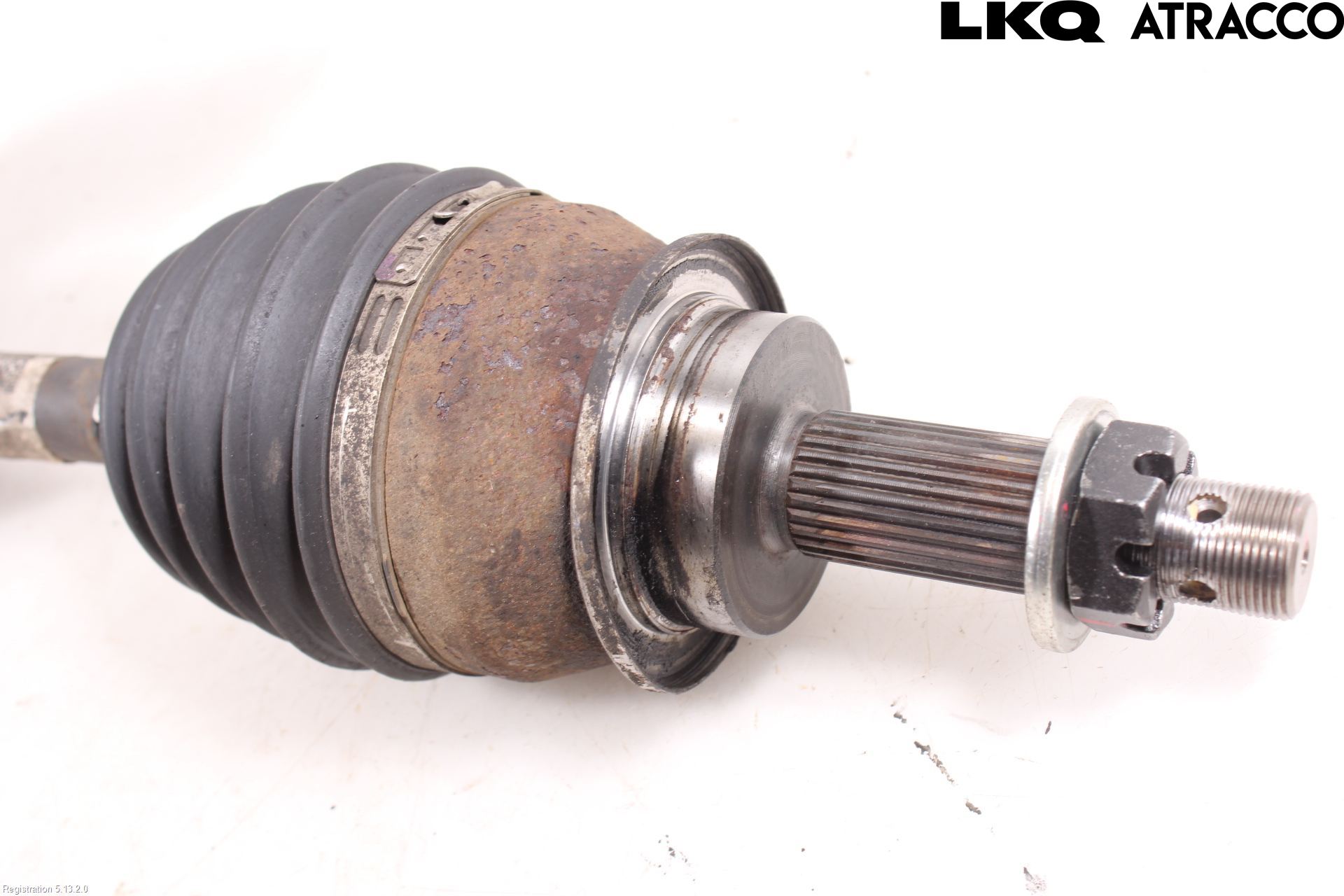 Isuzu D-MAX Drivaxel Fram Vänster