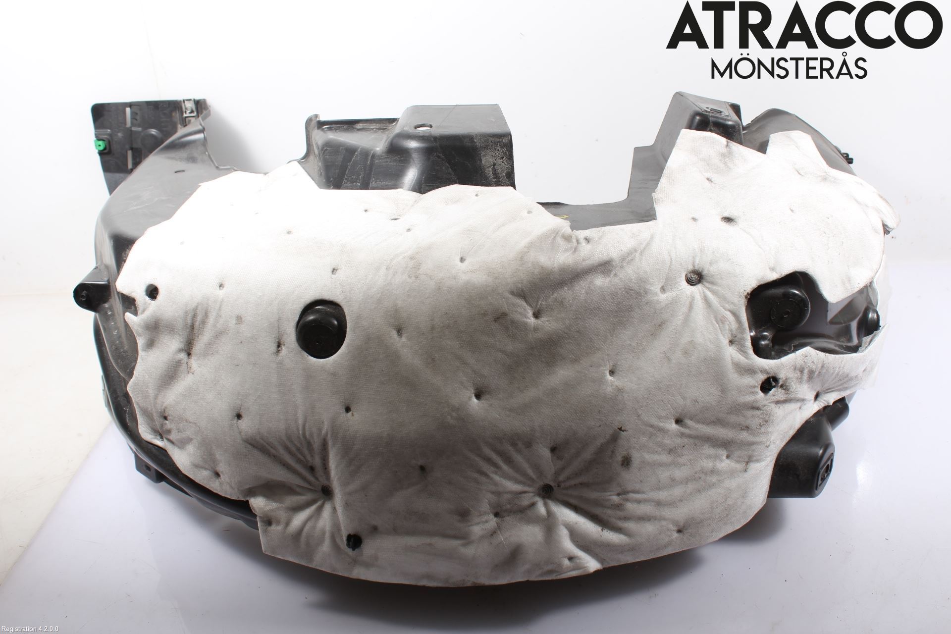 Citroen C4/E-C4 C4X/E-C4X III 21- Skärm Inner