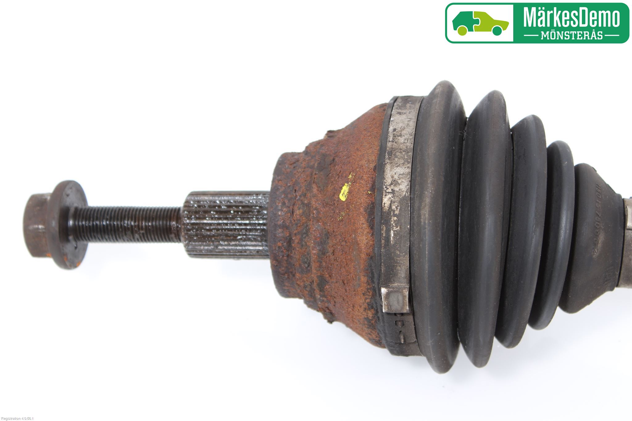 Volkswagen VW PASSAT 05-11 Drivaxel Fram Vänster