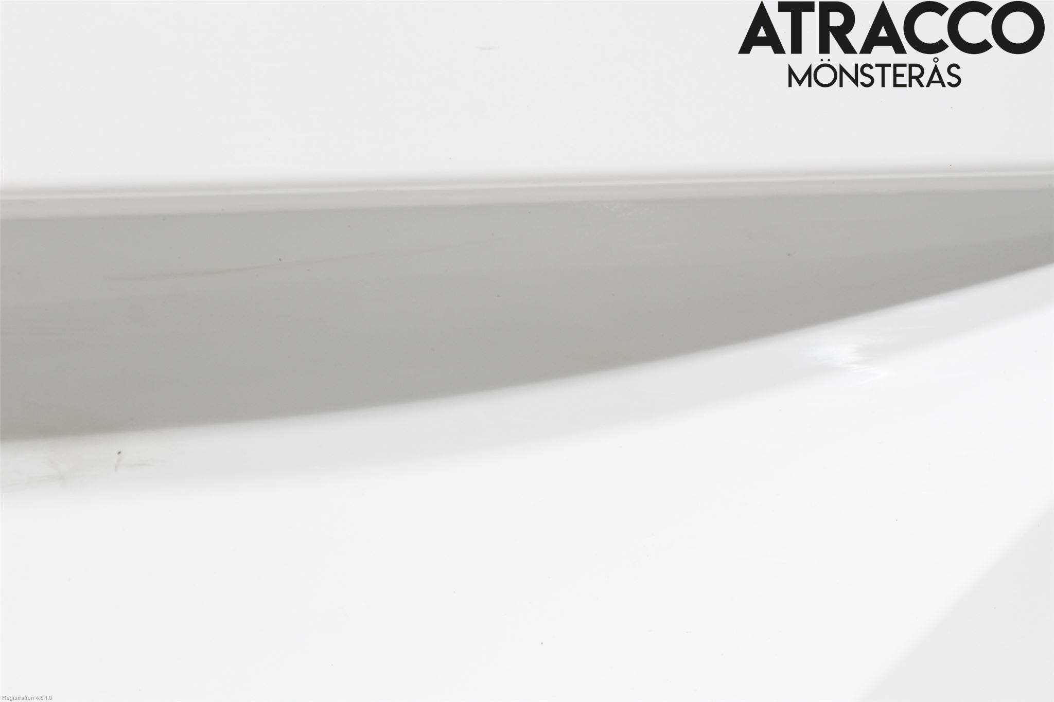 Volkswagen VW PASSAT 15-19 Baklucka Kombi