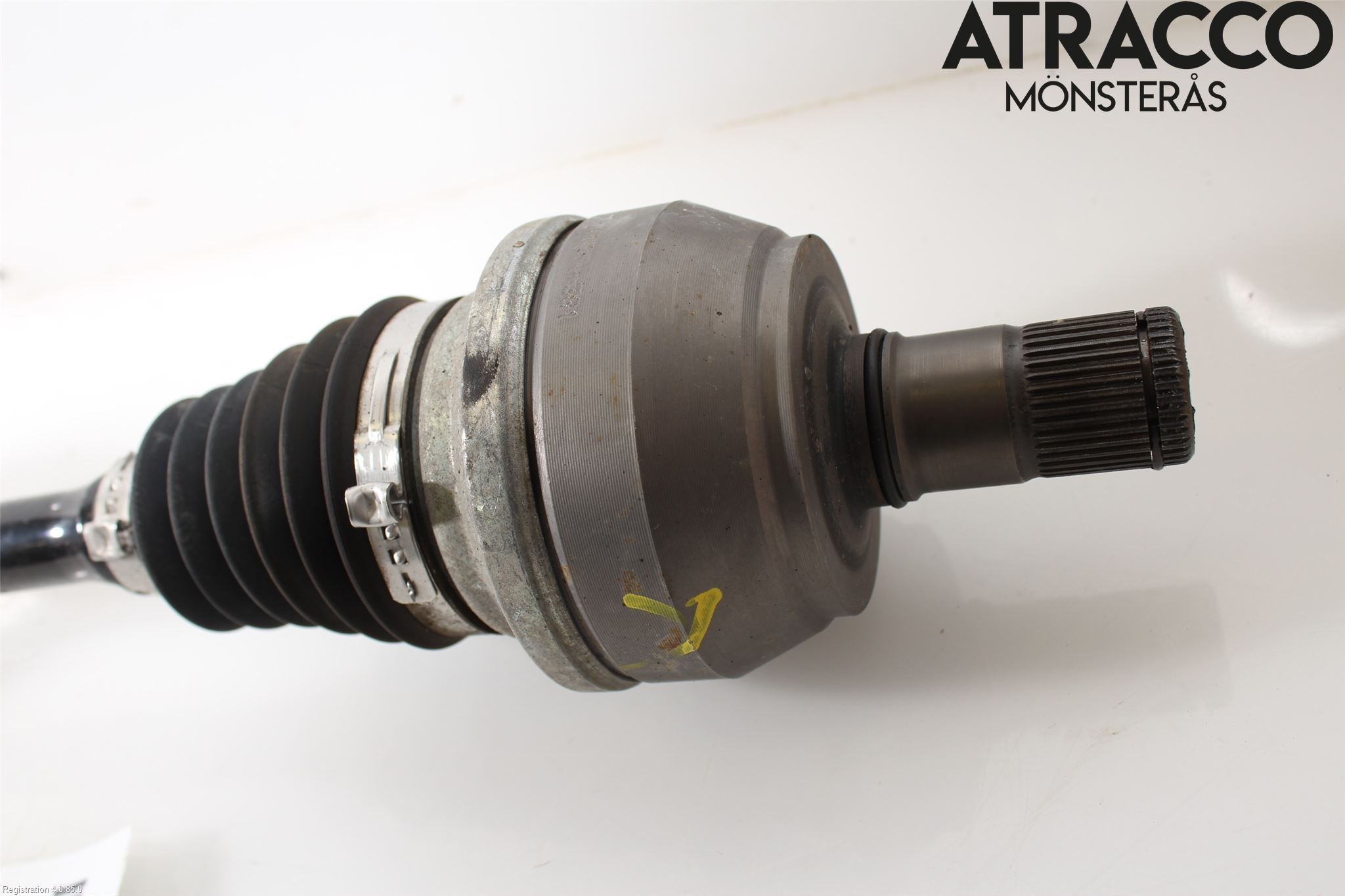 Skoda KAROQ 18- Drivaxel Fram Vänster