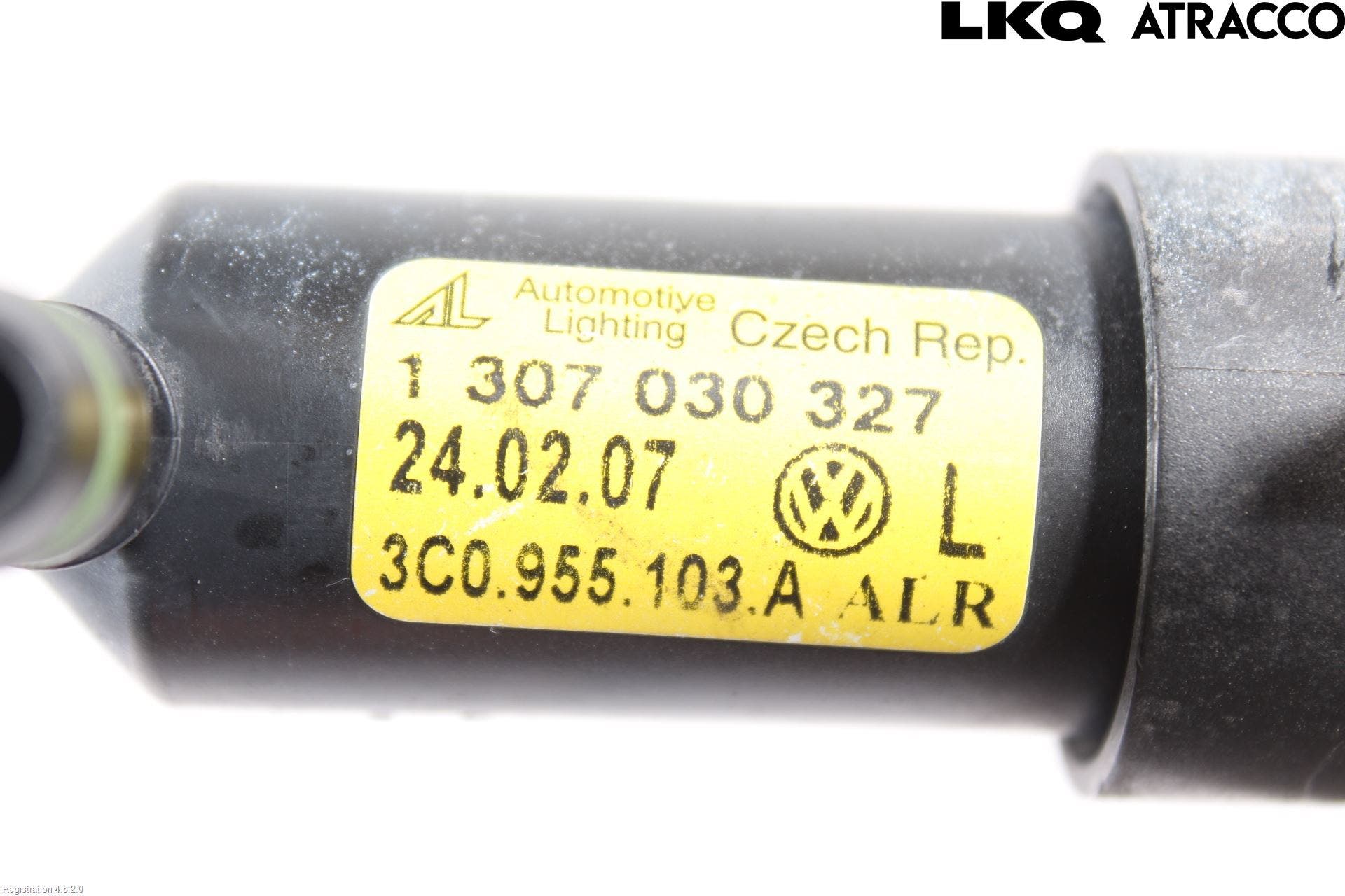 Volkswagen VW PASSAT 05-11 Spolarmunstycke Strålkastare