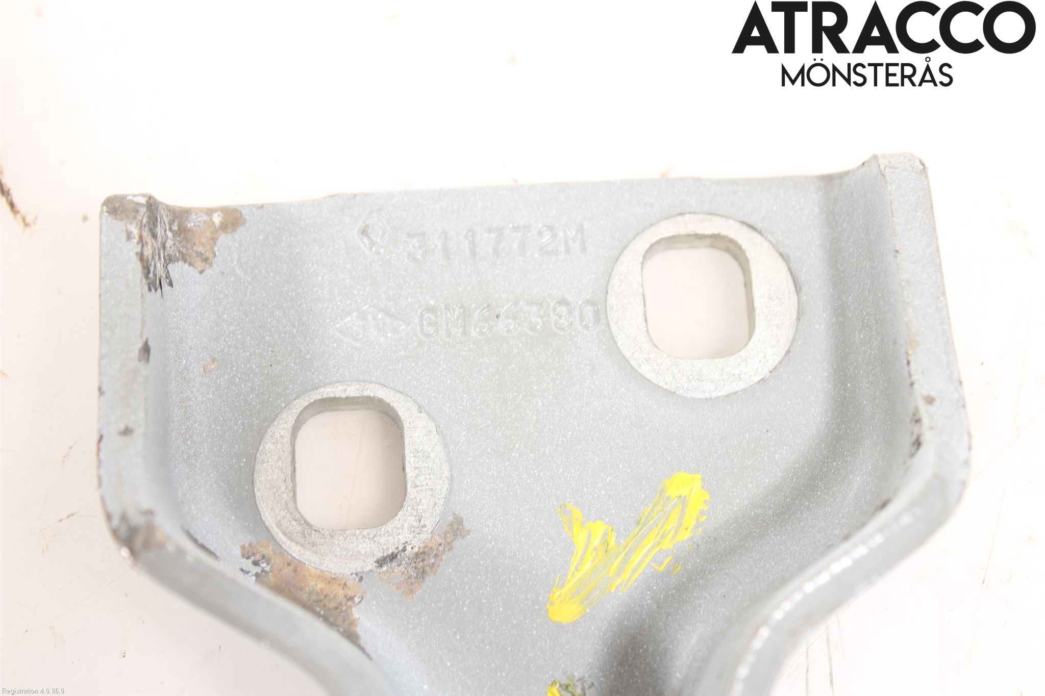 Nissan PRIMASTAR Dörrgångjärn