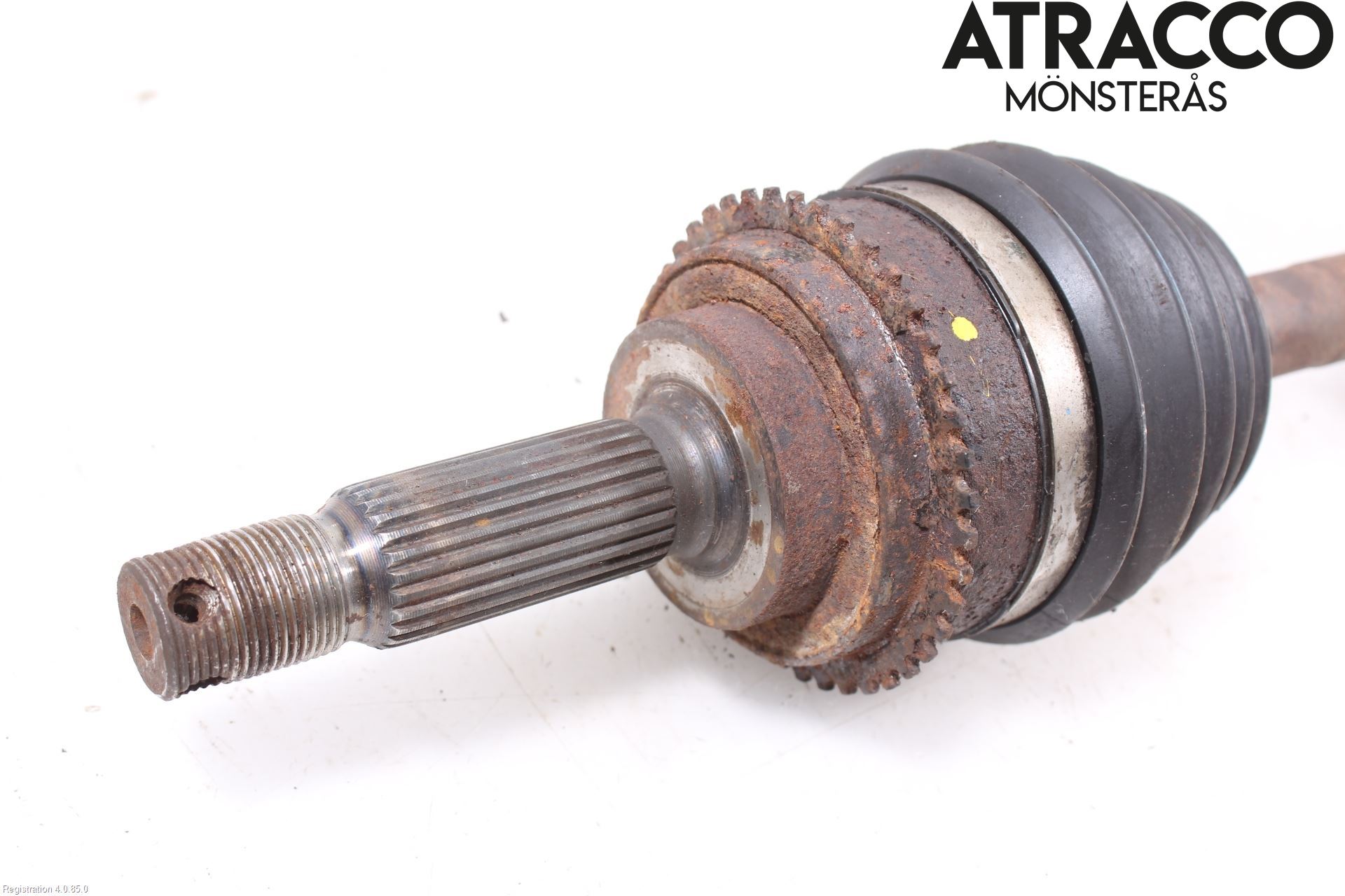 Mitsubishi PAJERO  99-06 Drivaxel Fram Höger