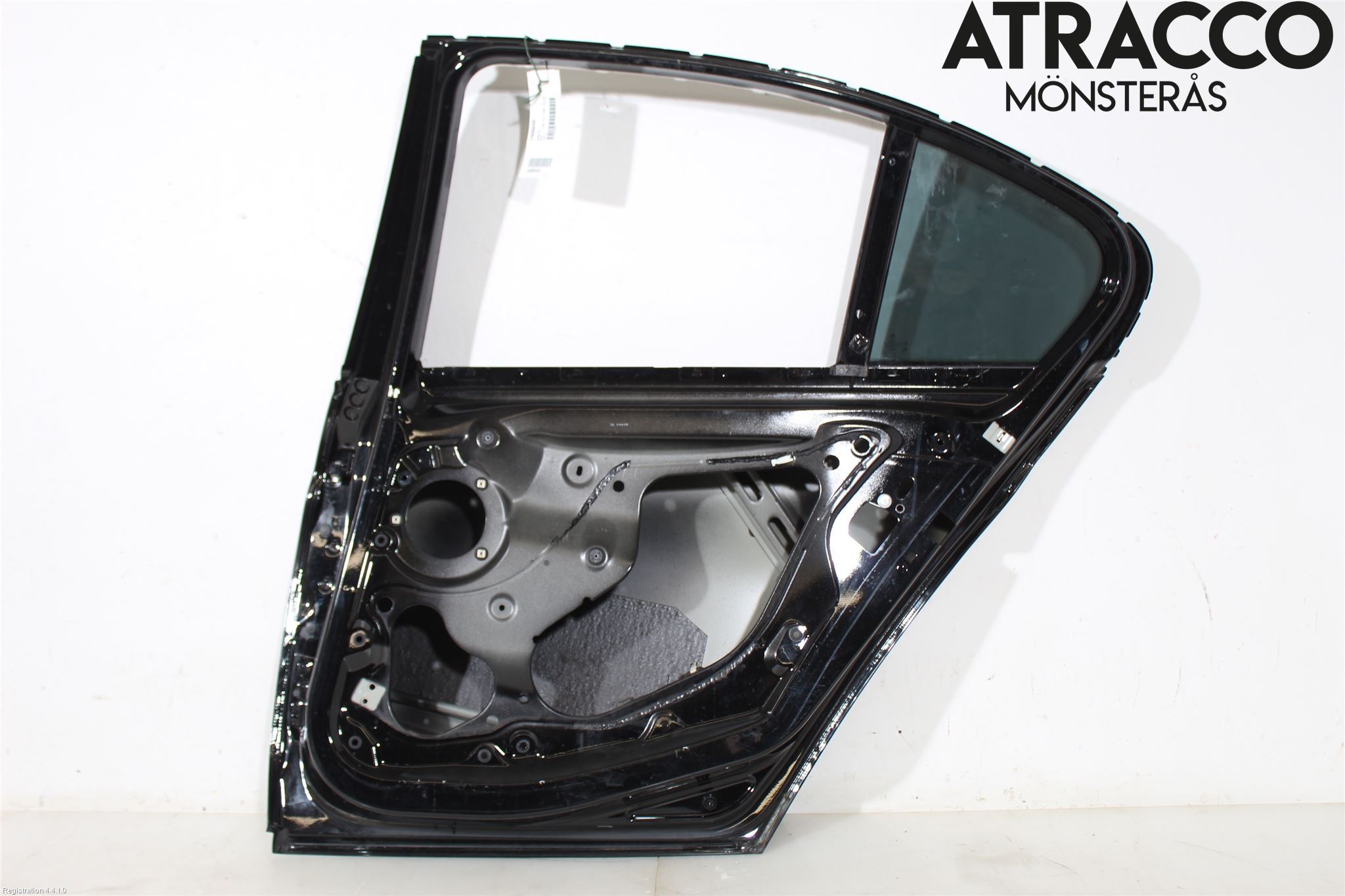 BMW 3 F30/F31/F80 12-19 Dörr Bak Höger
