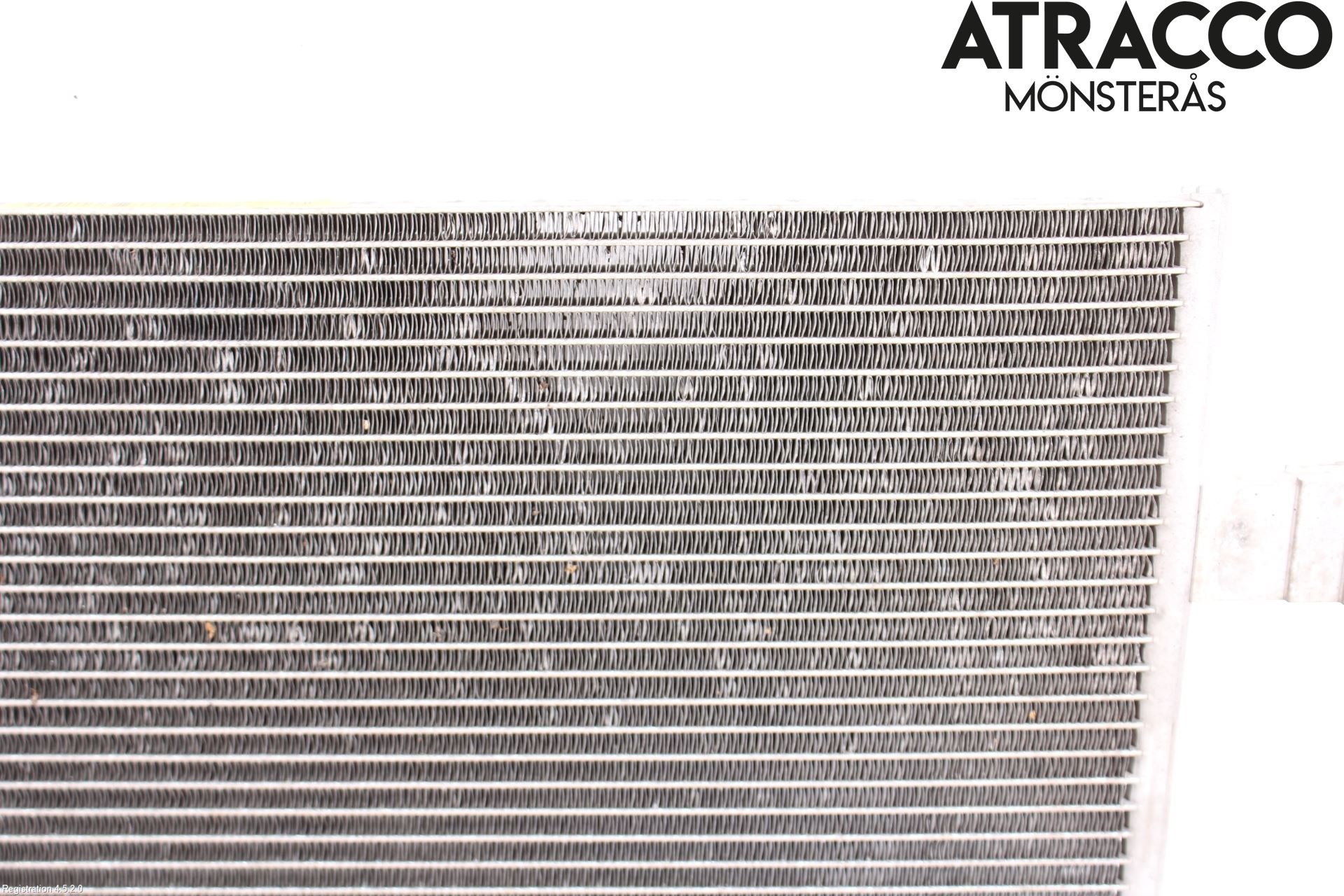 Jaguar F-PACE Ac Kondensor-Kylare