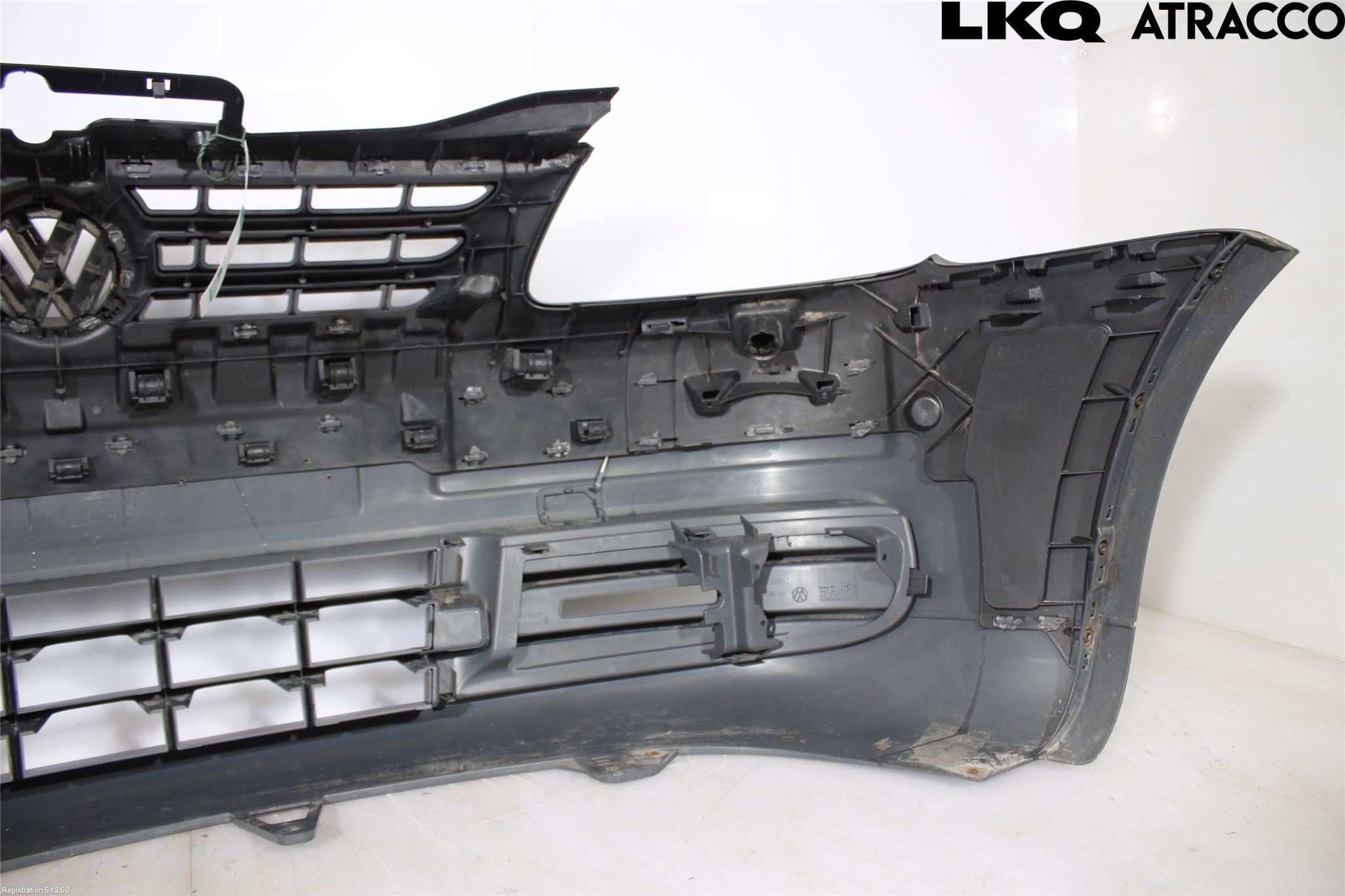 Volkswagen VW CADDY      04-10 Stötfångarbeklädnad Fram