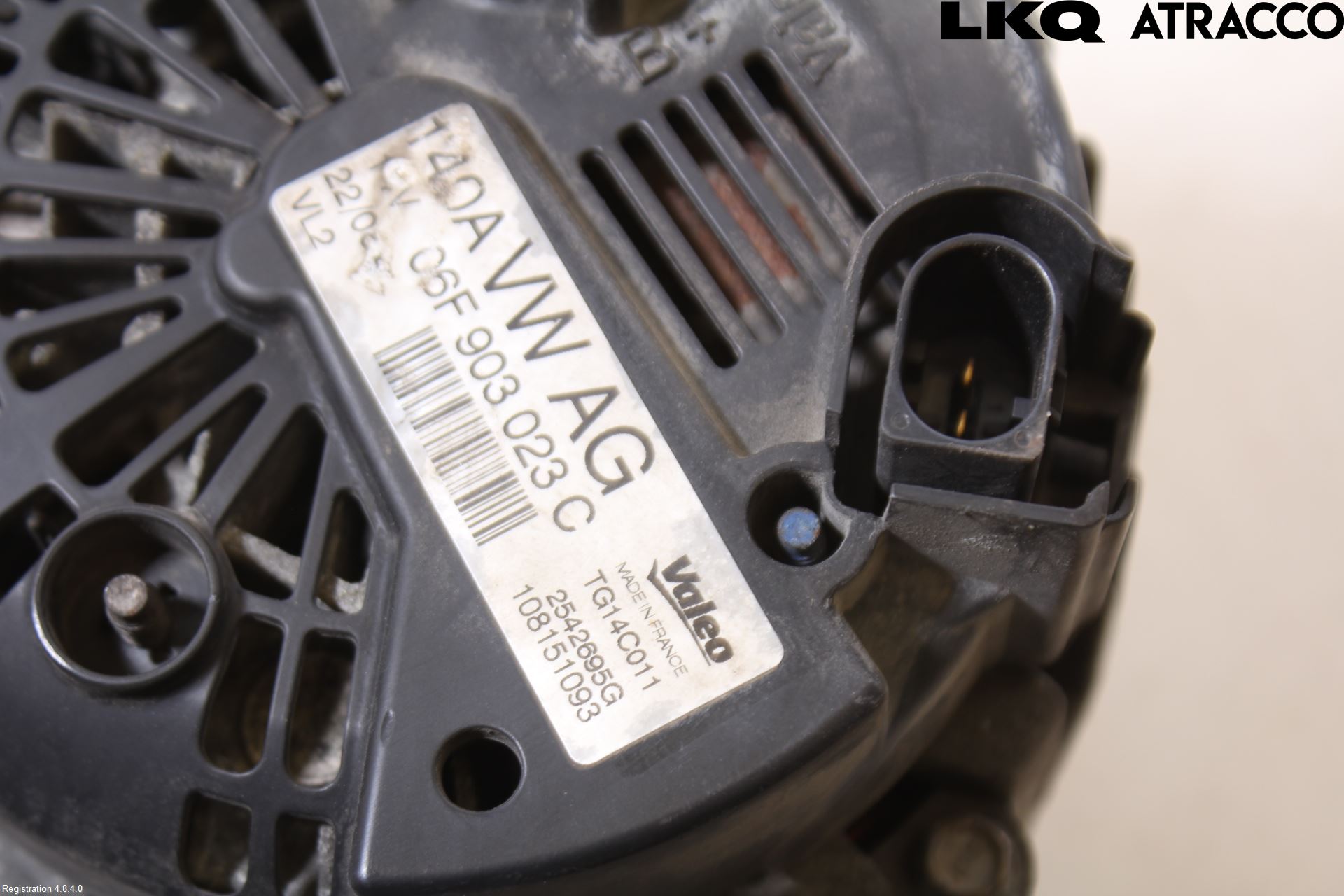 Volkswagen VW CADDY      04-10 Generator