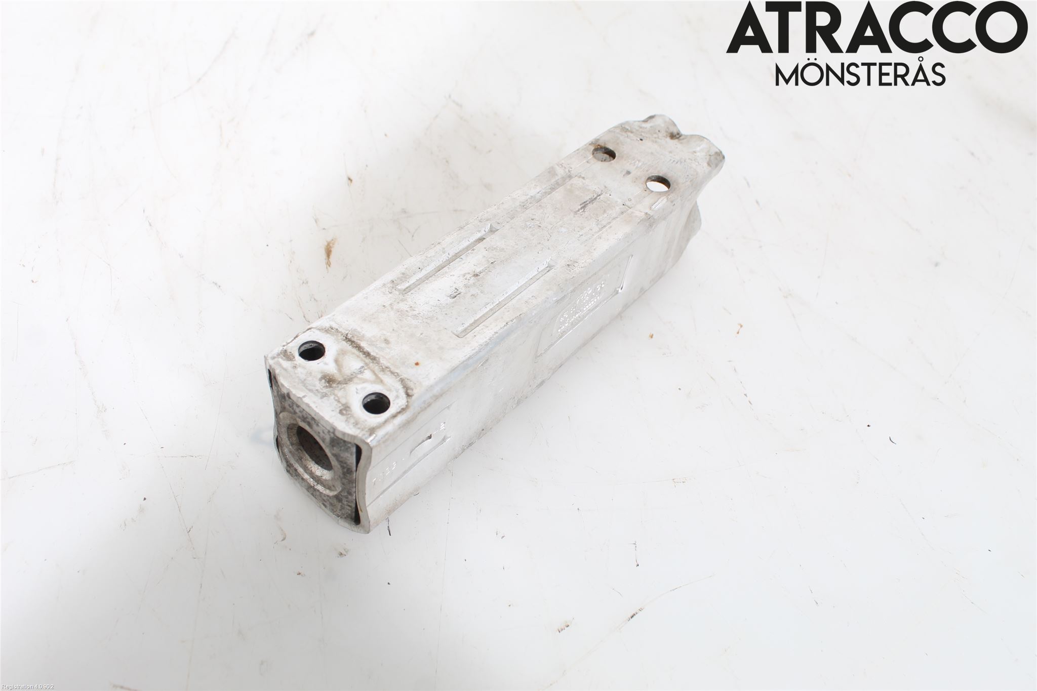 Audi ALLROAD 06-11 Stötfångarbärjärn Fram