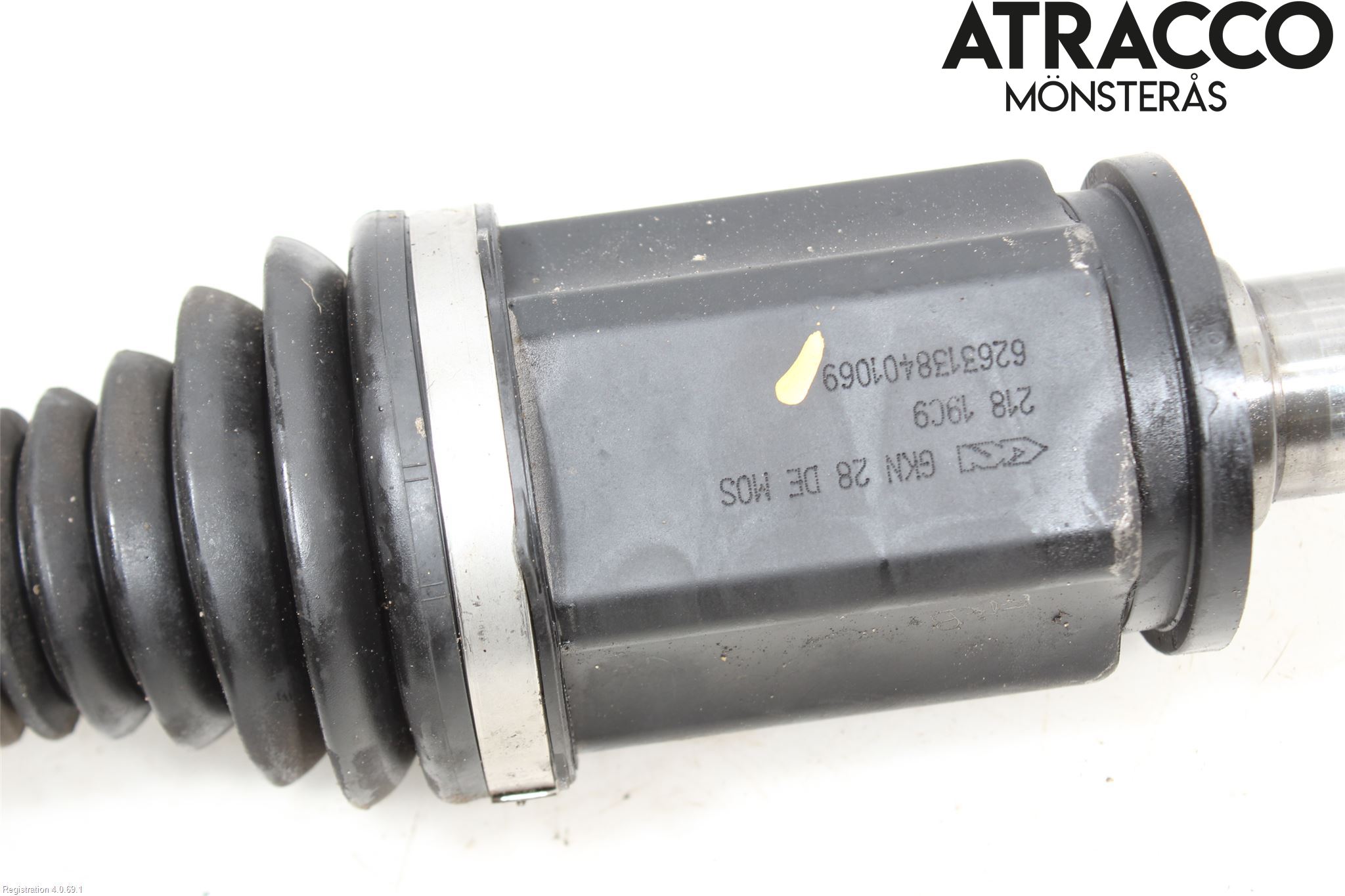 BMW 5 F10/F11/F18 09-17 Drivaxel Bak Höger