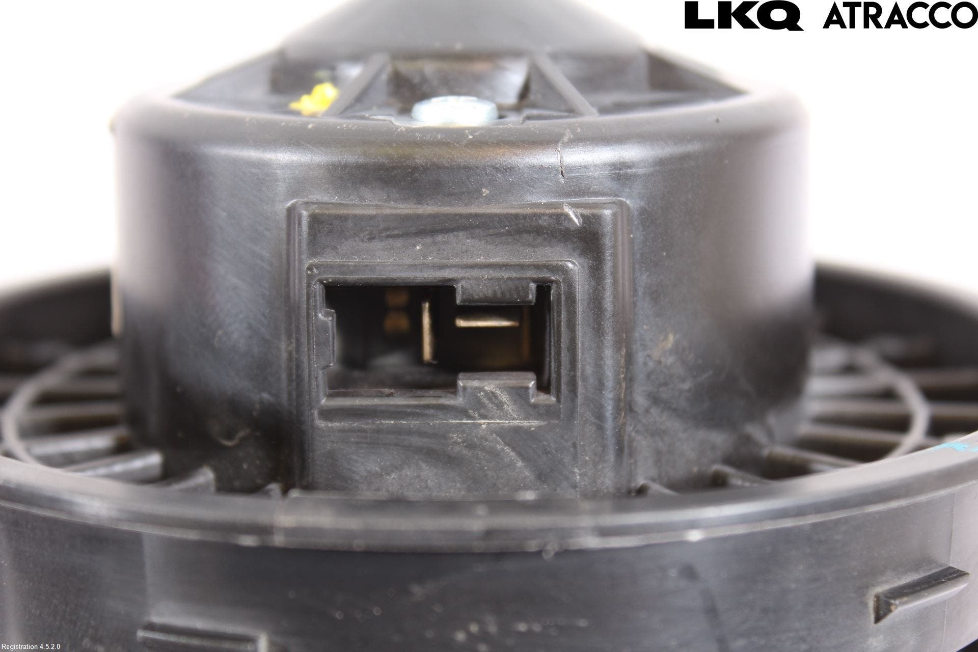 Nissan PULSAR Värmefläkt