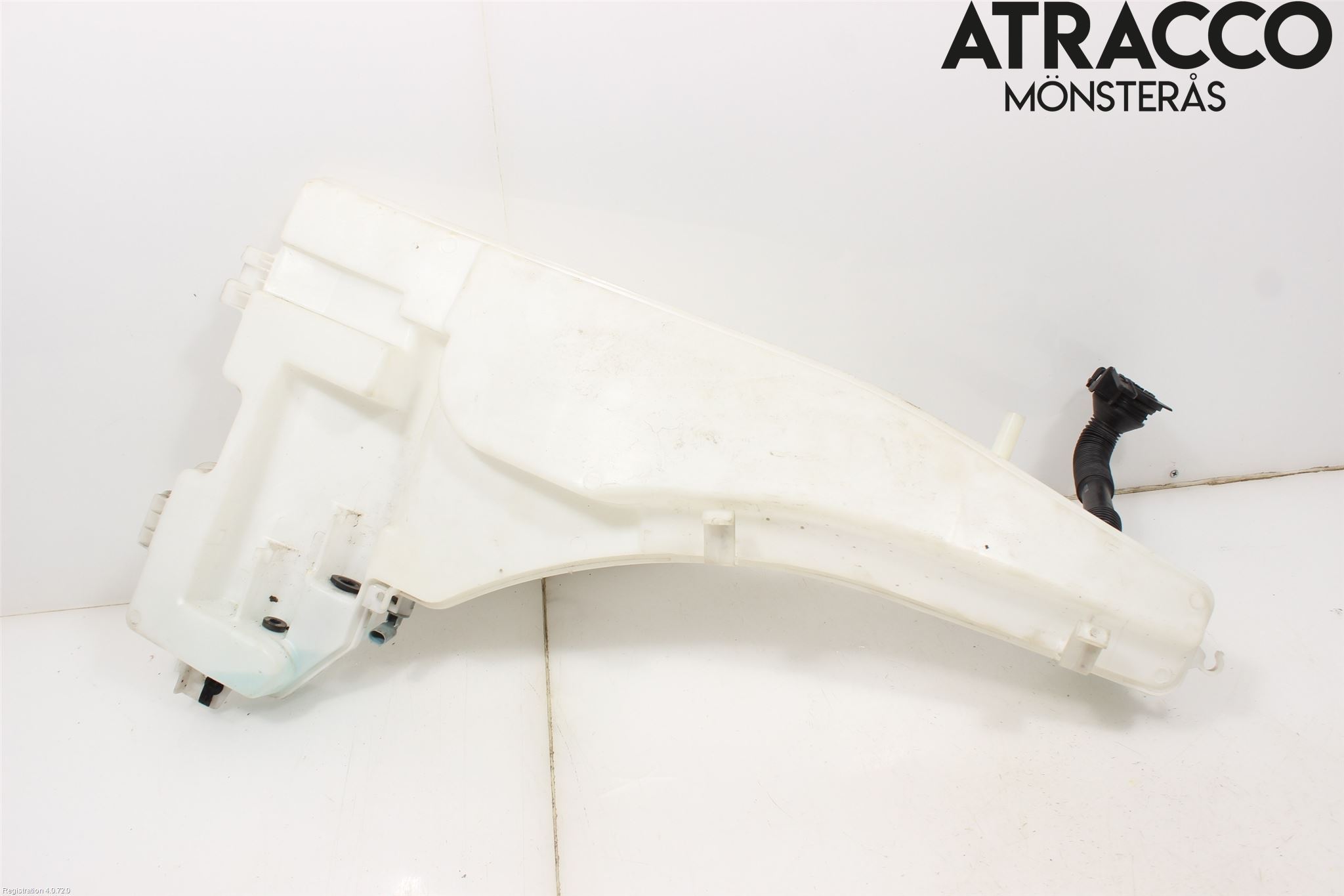 BMW X6 E71/E72   08-14 Spolartank Vindruta-Strål