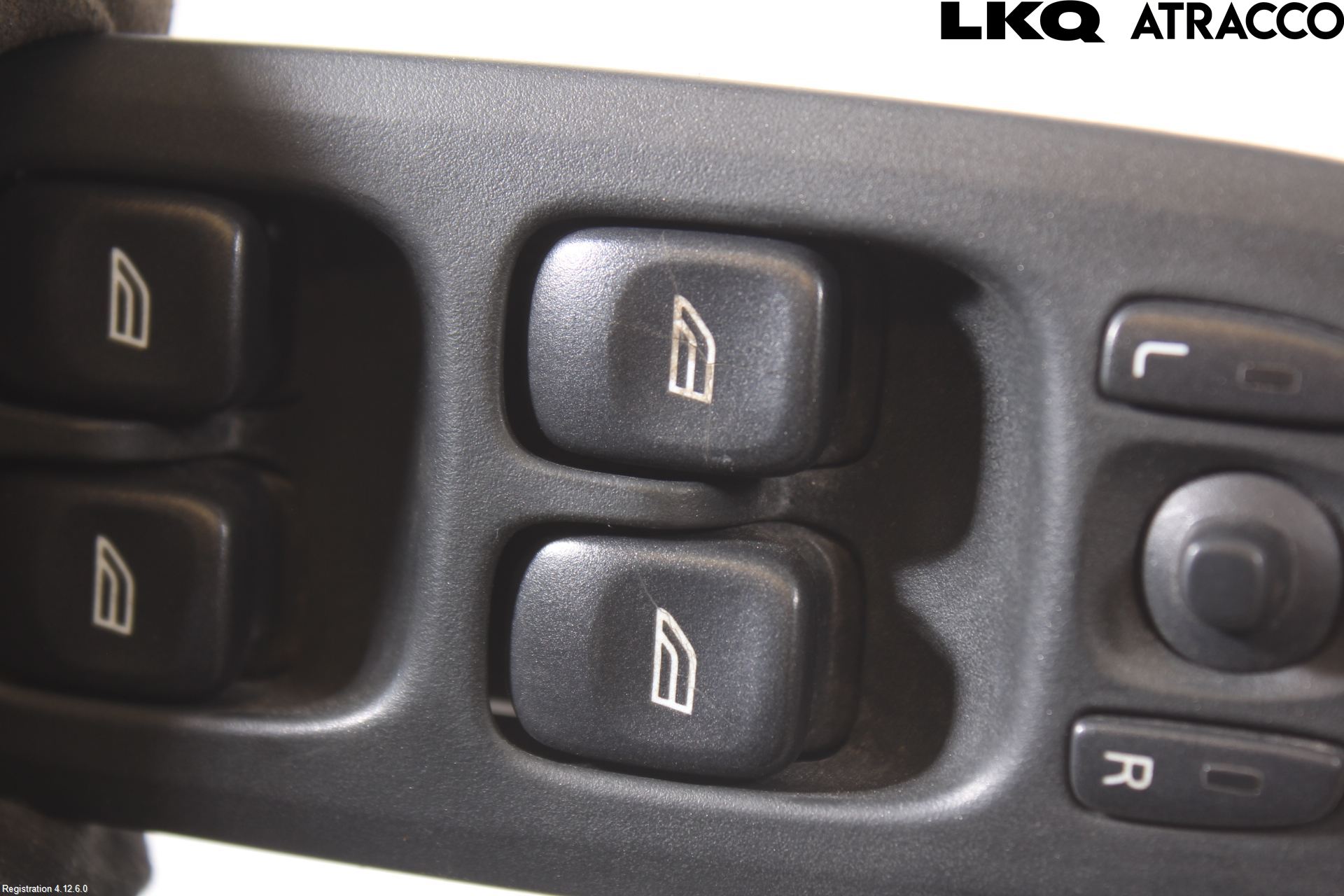 Volvo XC70 05-07 Strömställare Elhiss