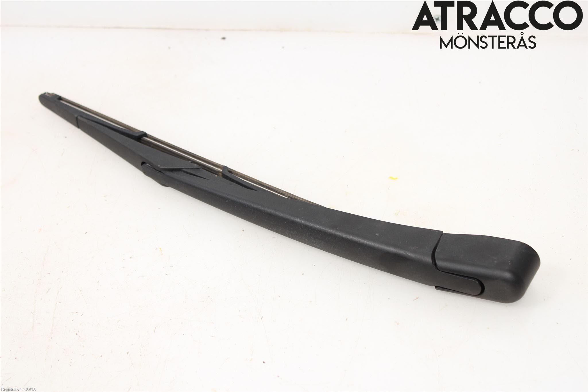 Volvo V60 CROSS COUNTRY 16-18 Torkararm-Bakruta