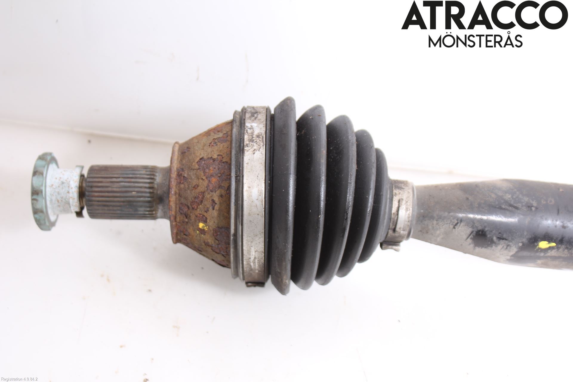 Volkswagen VW POLO 10-17 Drivaxel Fram Höger