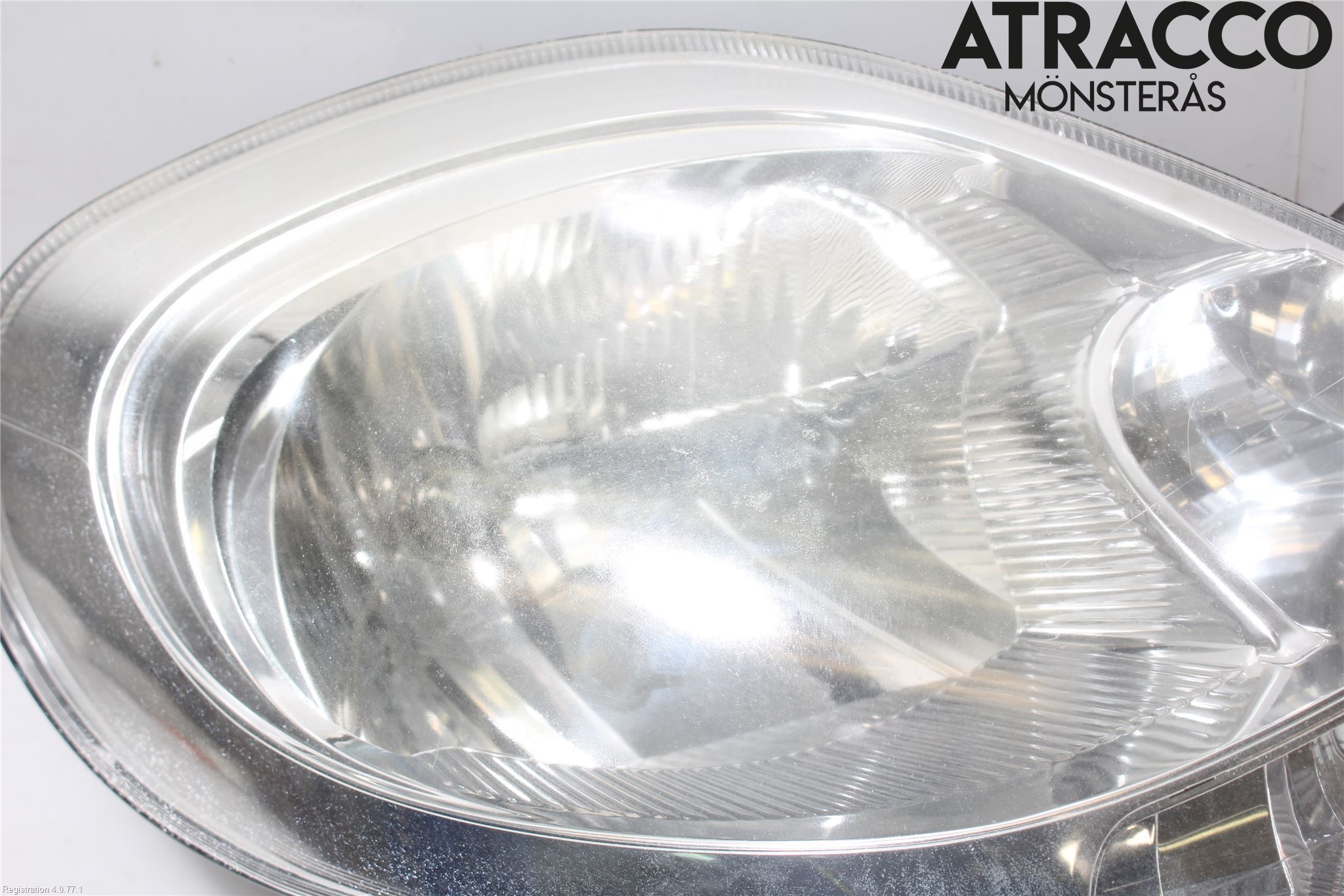 Renault TRAFIC   02-14 Strålkastare Höger