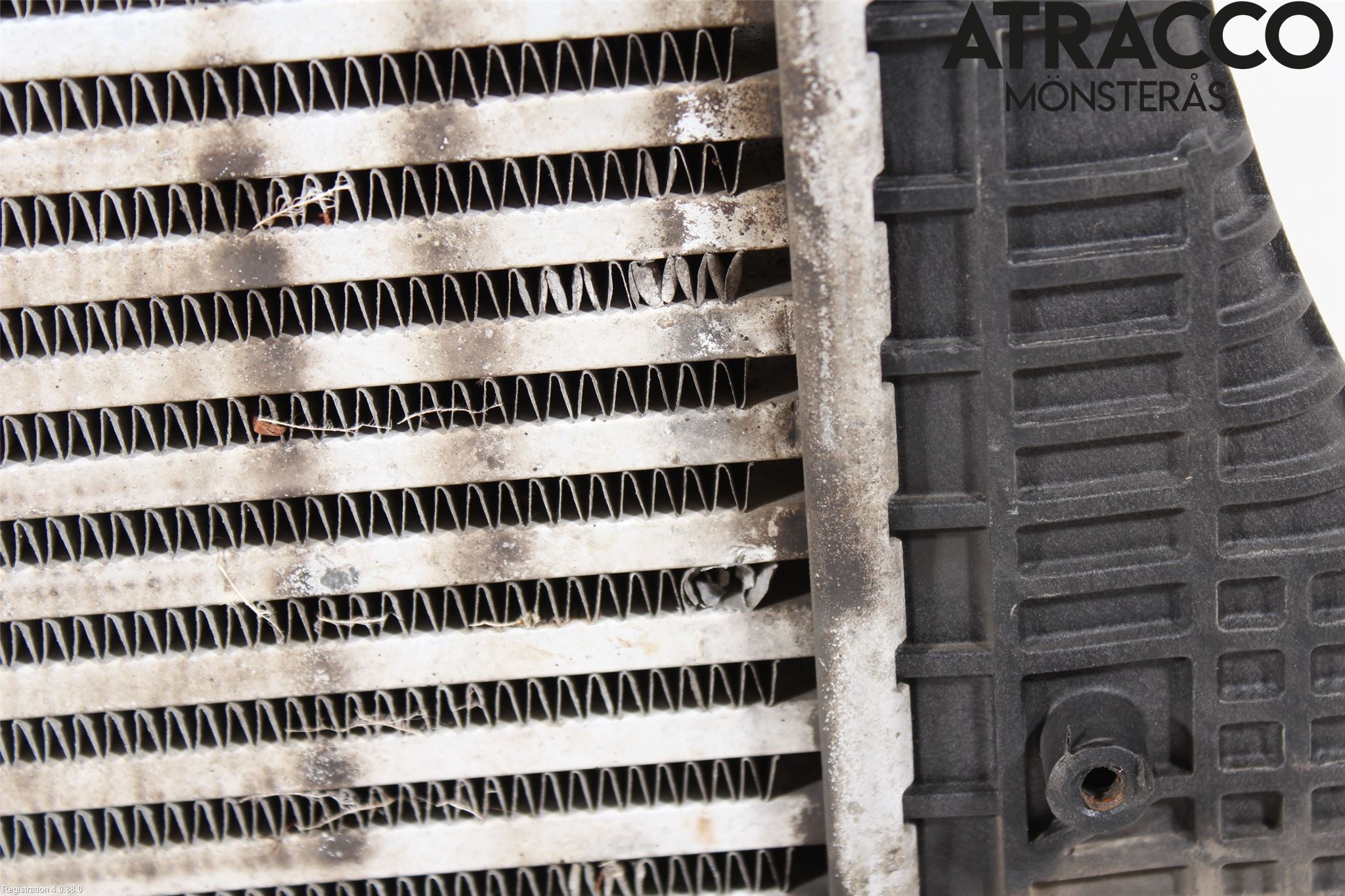 Volkswagen VW CADDY      04-10 Laddluft-Intercooler Kyl