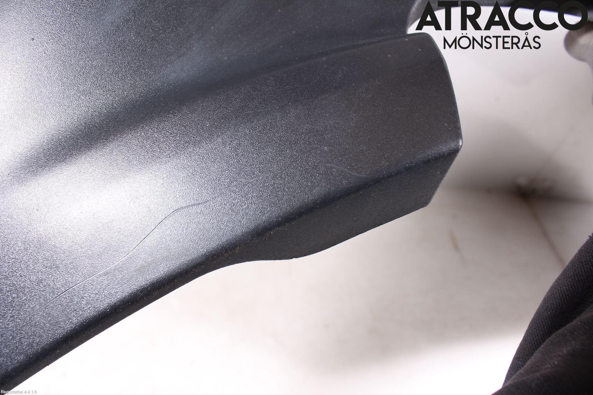 Jaguar XE (X760) 15-24 Spoiler Bak