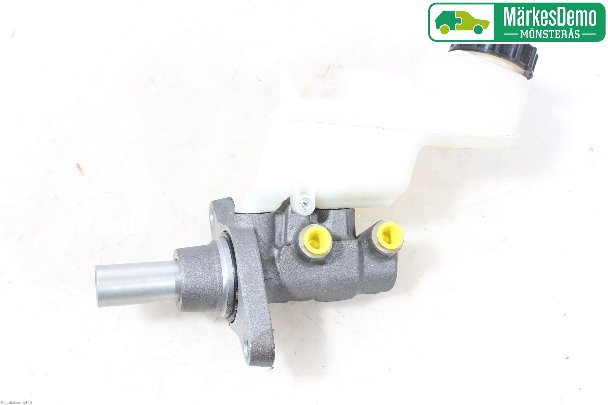 Toyota YARIS XP130 12-14 Broms Huvudcylinder