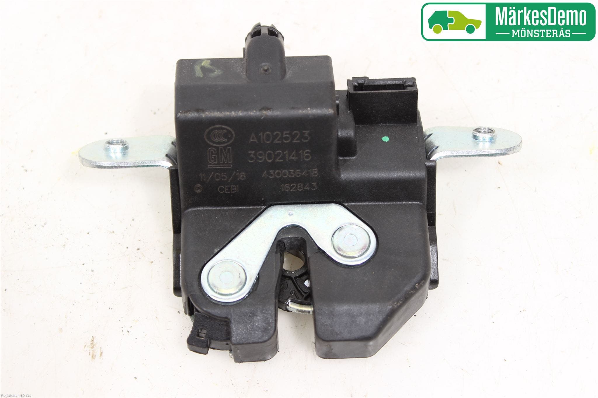 Opel CORSA E 15-19 Låskista Baklucka