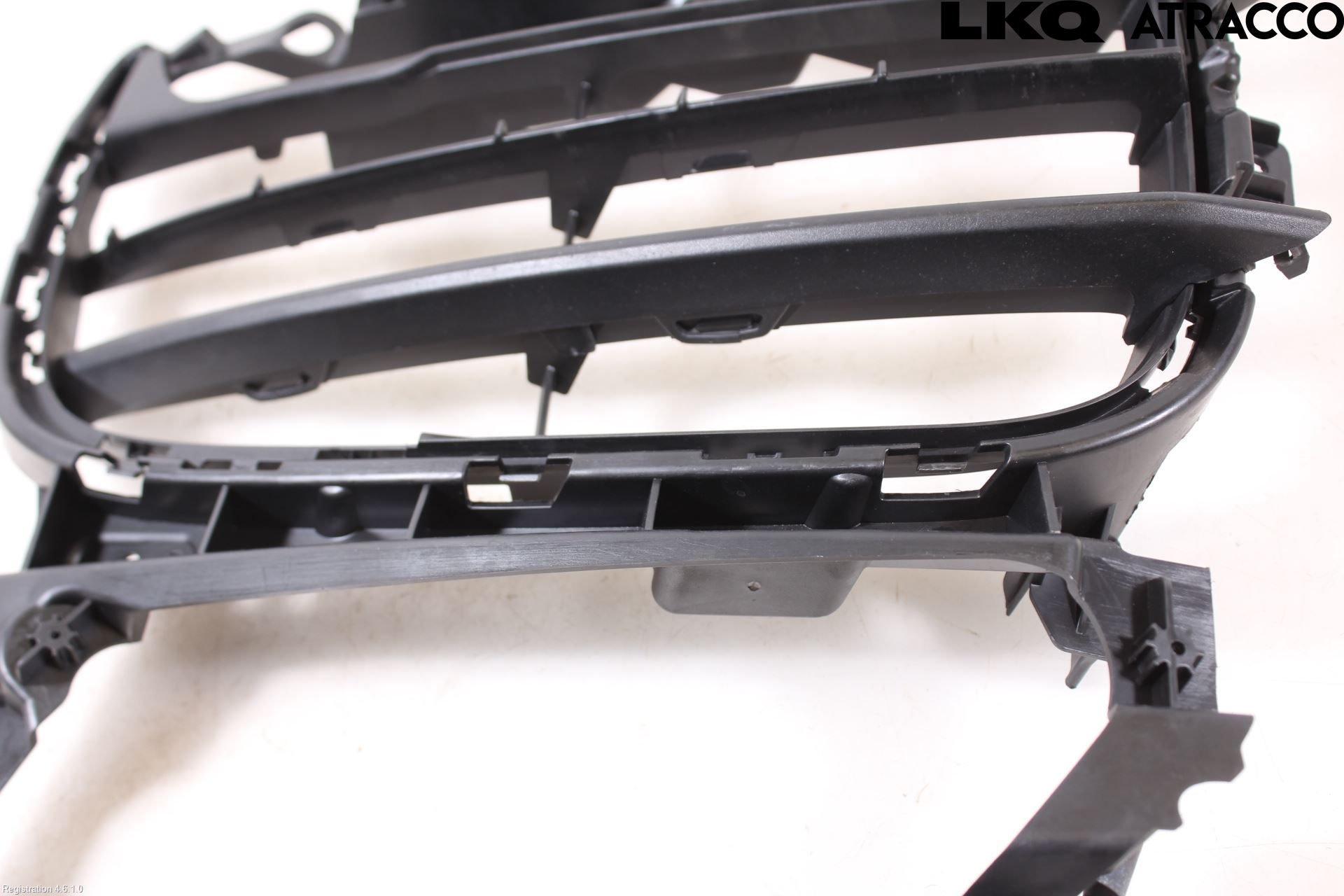 Porsche CAYENNE 03- Grilldel Höger