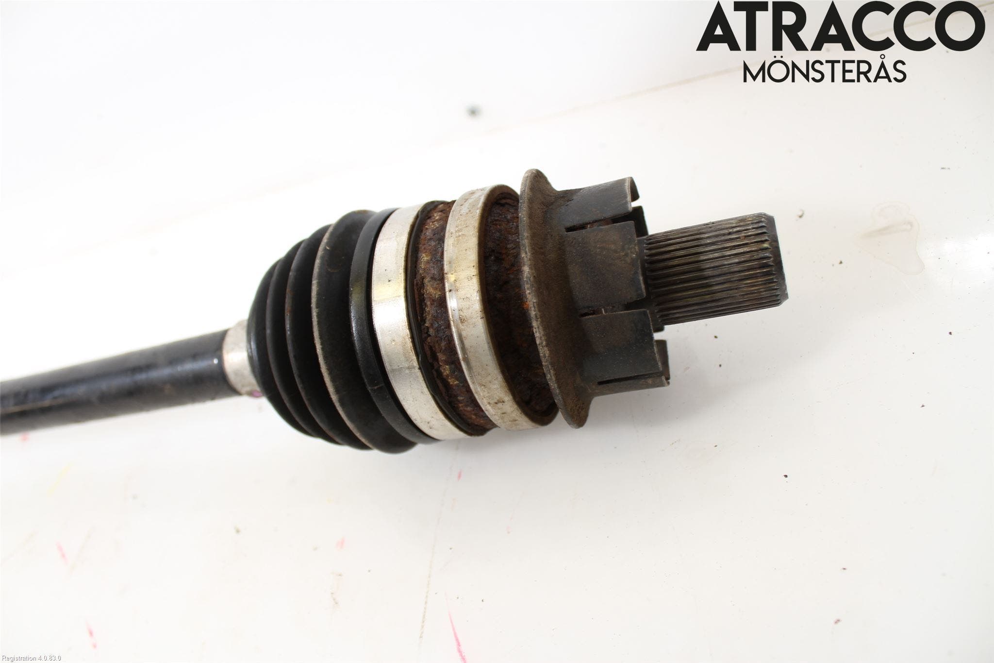 Volvo V70 14-16 Drivaxel Bak Höger