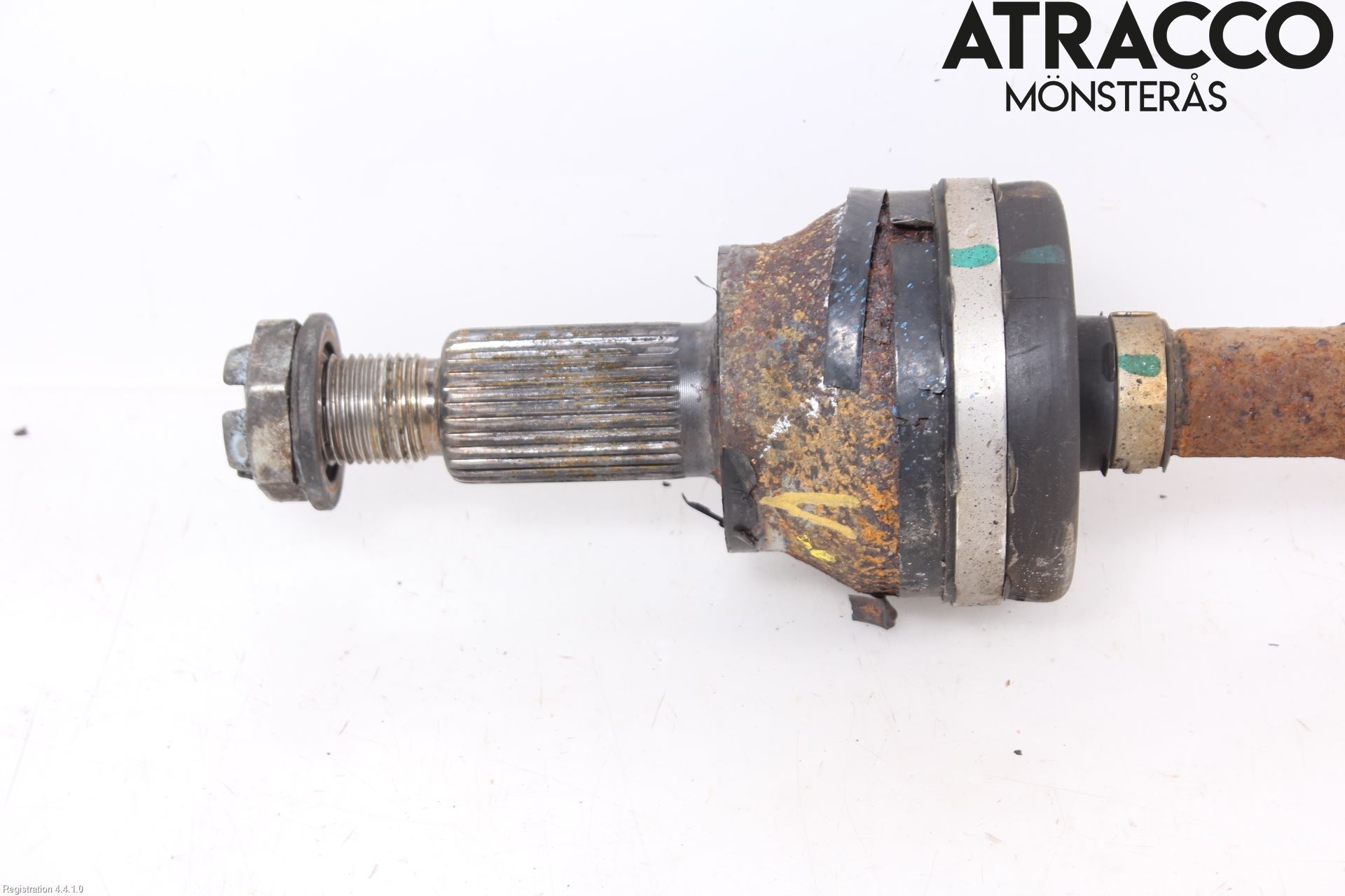 Jaguar XE (X760) 15-24 Drivaxel Bak Vänster