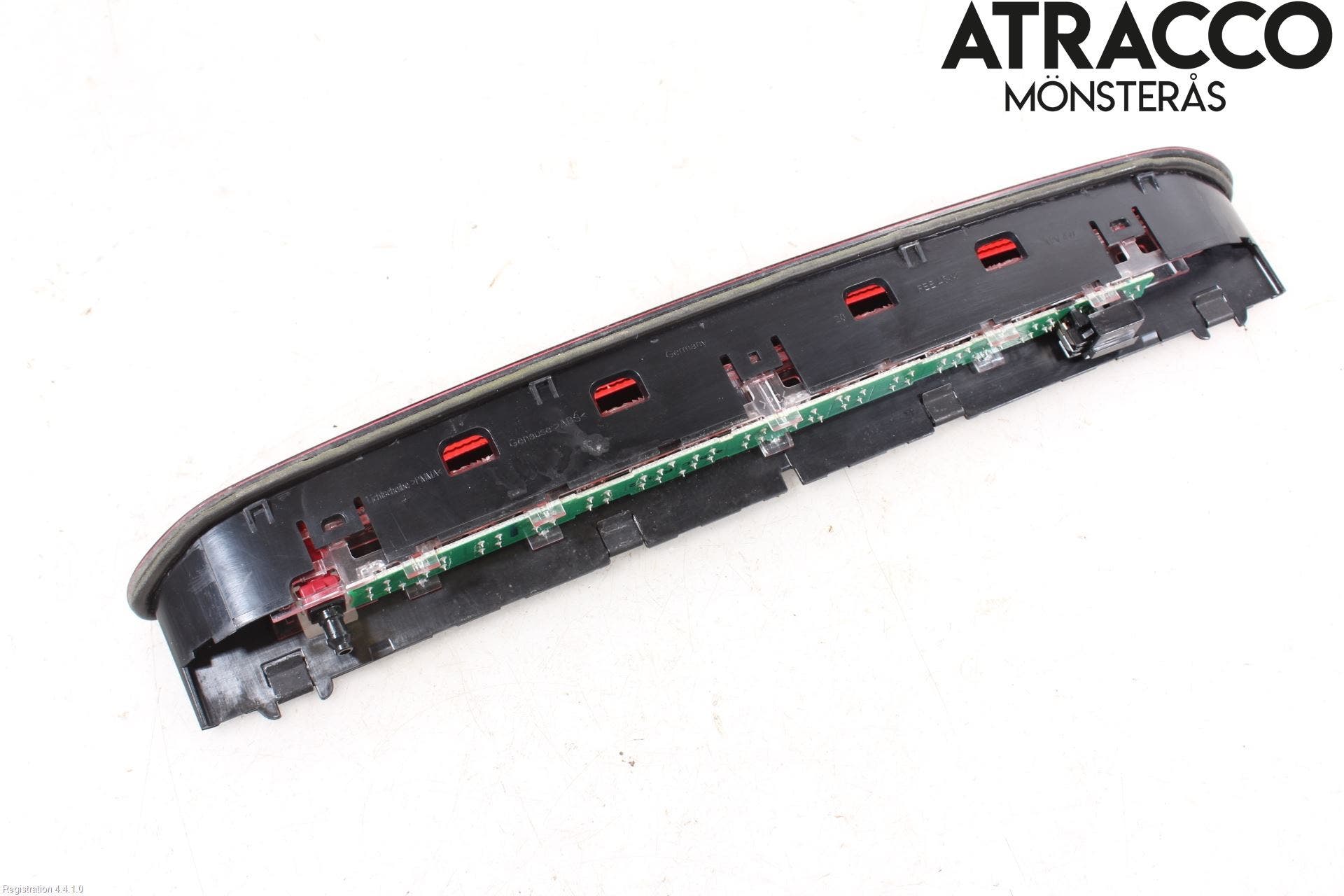 Volkswagen VW POLO VI 18->> Bromsljus Bakruta