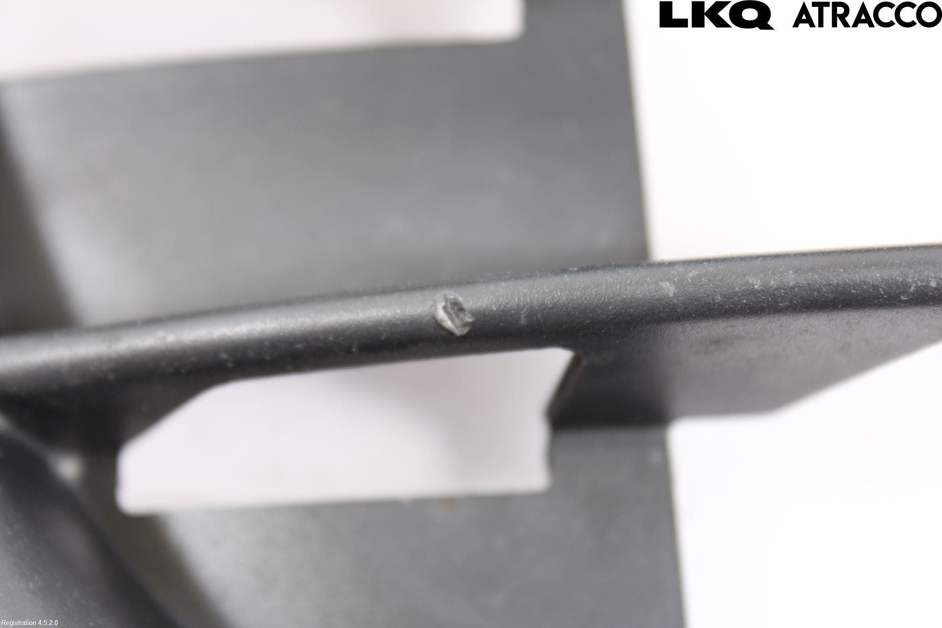 Skoda FABIA 07-14 Grilldel Höger