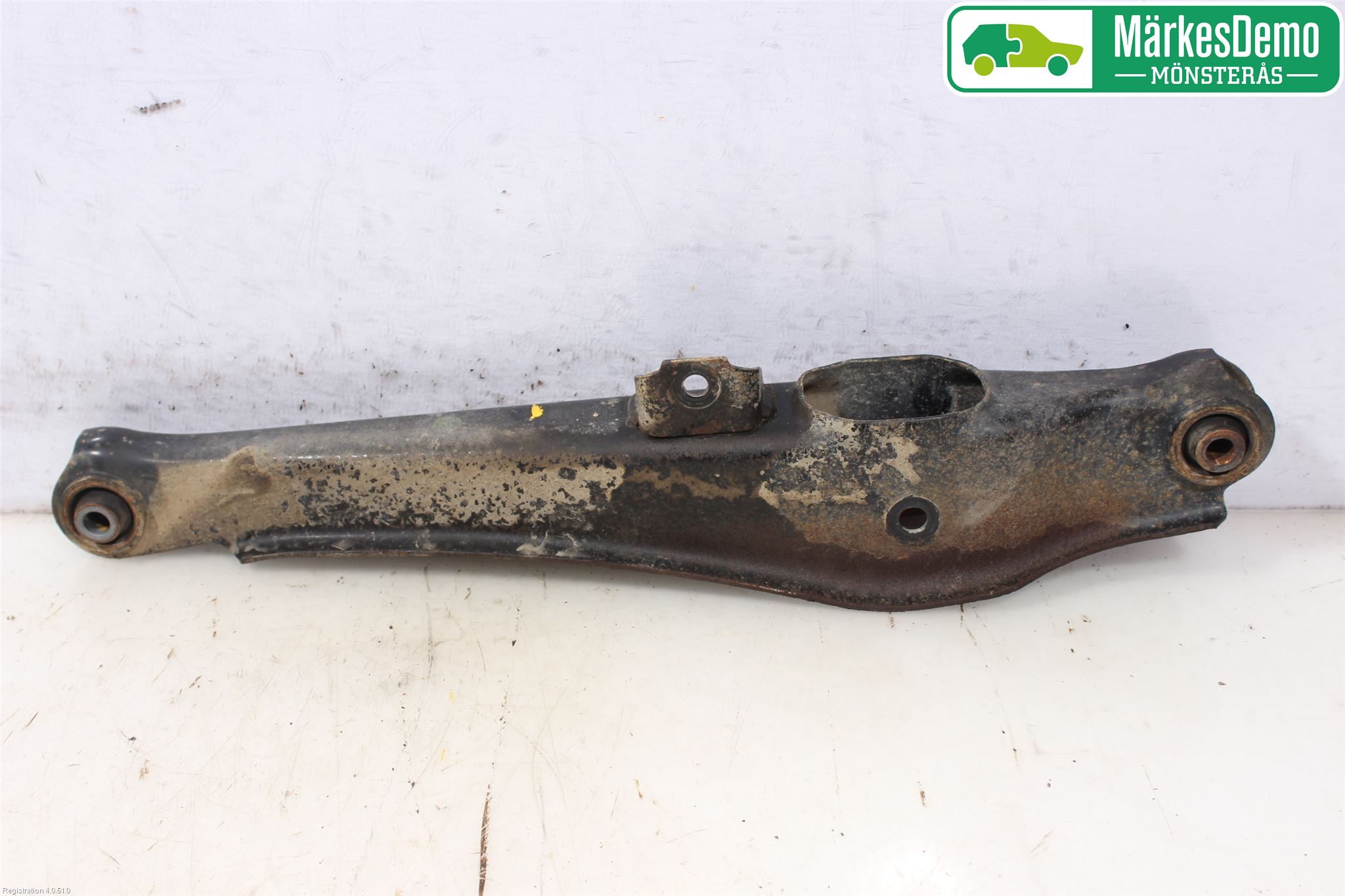 Mitsubishi OUTLANDER 13-21 Bärarm Bak Vänster