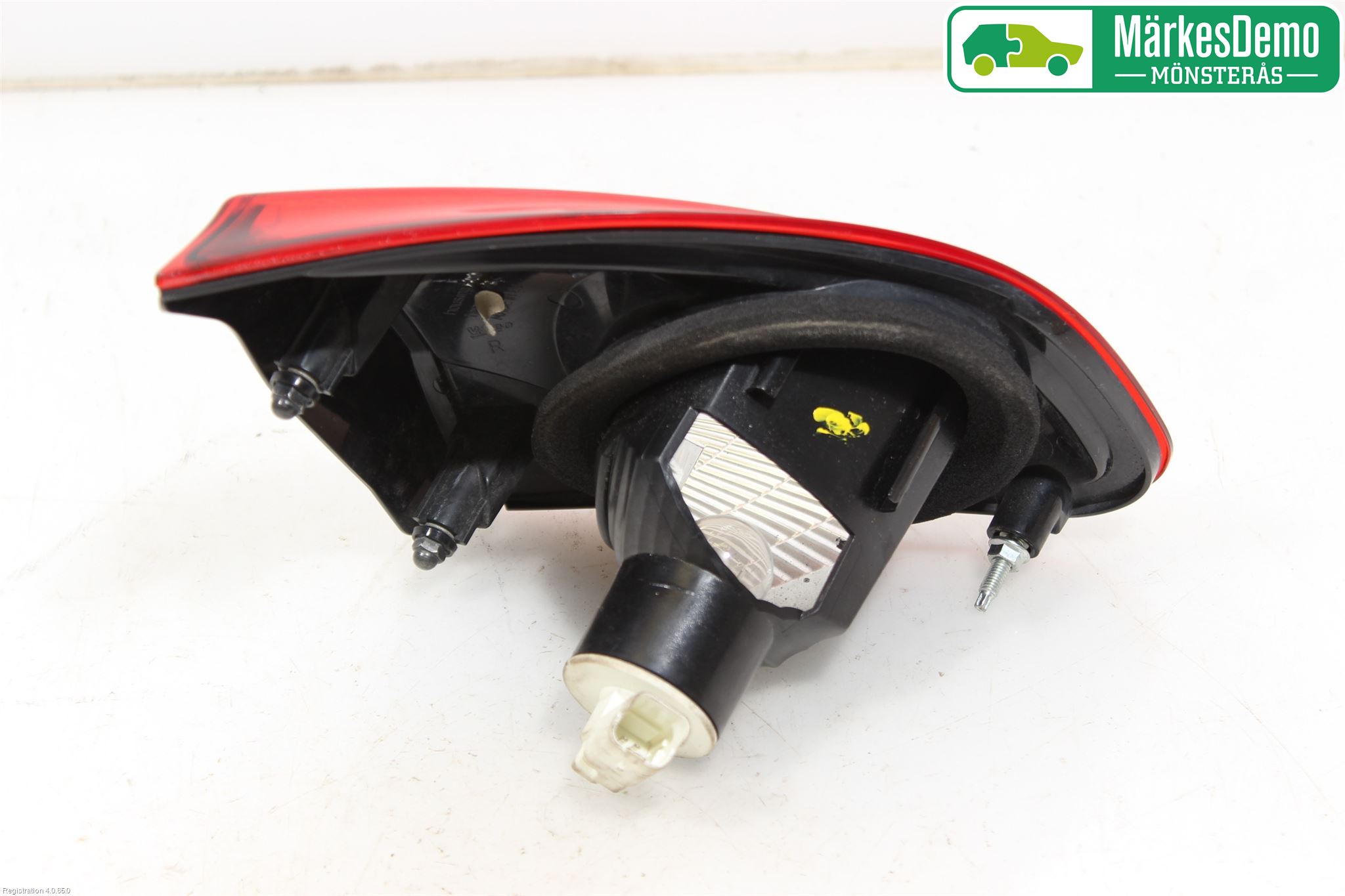 Nissan QASHQAI 10-14 Bakljus Lucka Hö