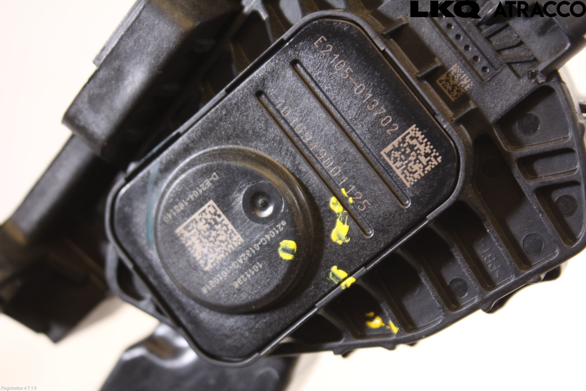 Tesla MODEL Y 21- Gaspedal