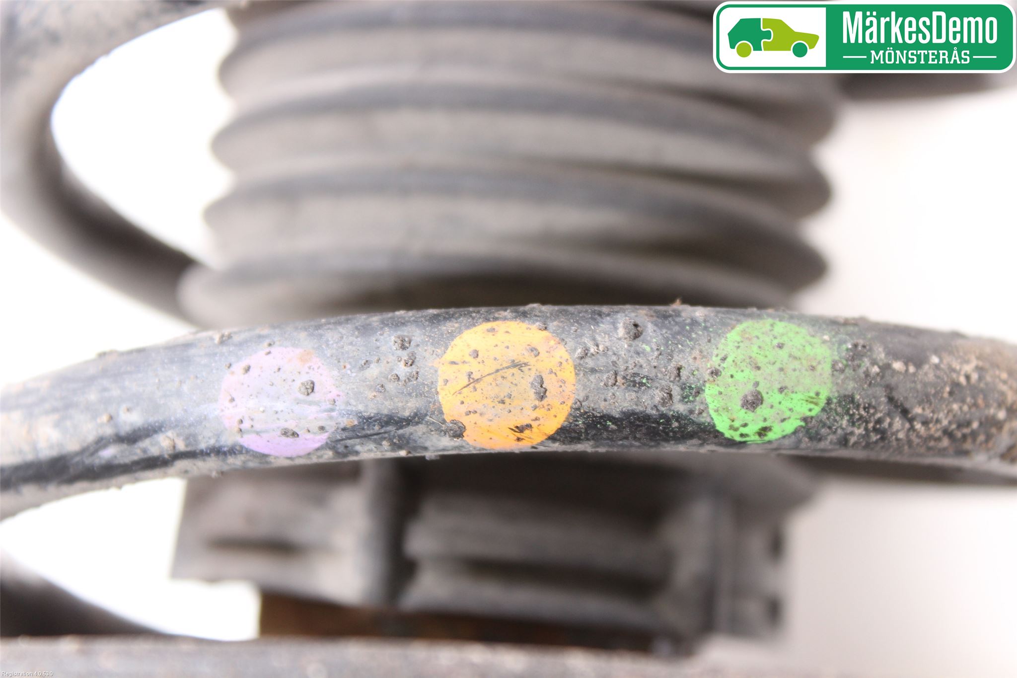 Volvo V70 08-13 Fjäderben Fram Vänster