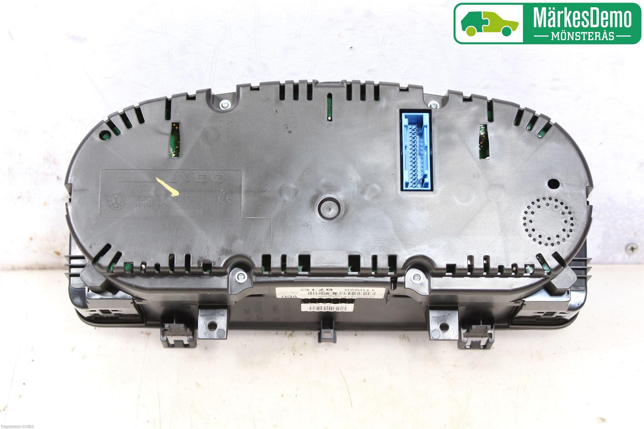 Volkswagen VW TOURAN 10-15 Instrument Komb