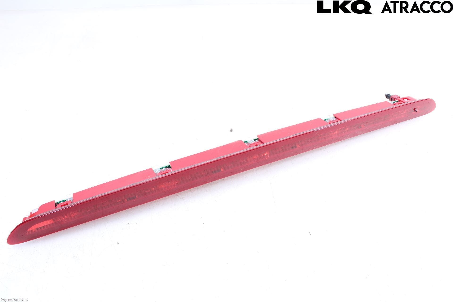 Volkswagen VW PASSAT 15-19 Bromsljus Bakruta