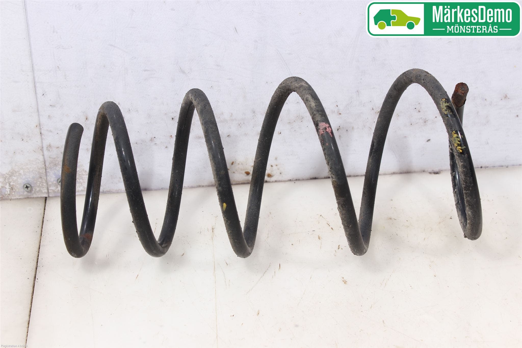 Toyota AVENSIS 09-15 Fjäder Fram