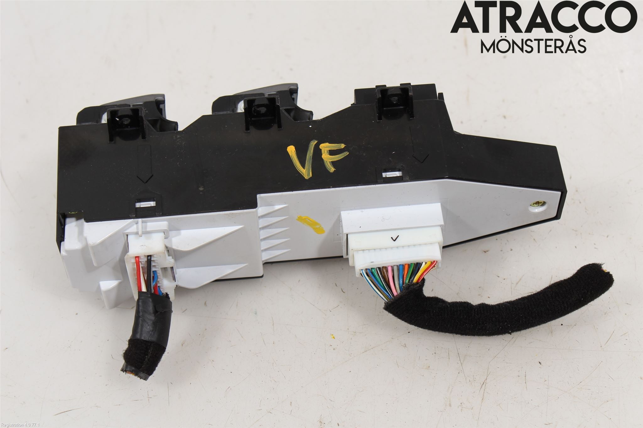 Hyundai SANTA FE 13-18 Strömställare Elhiss