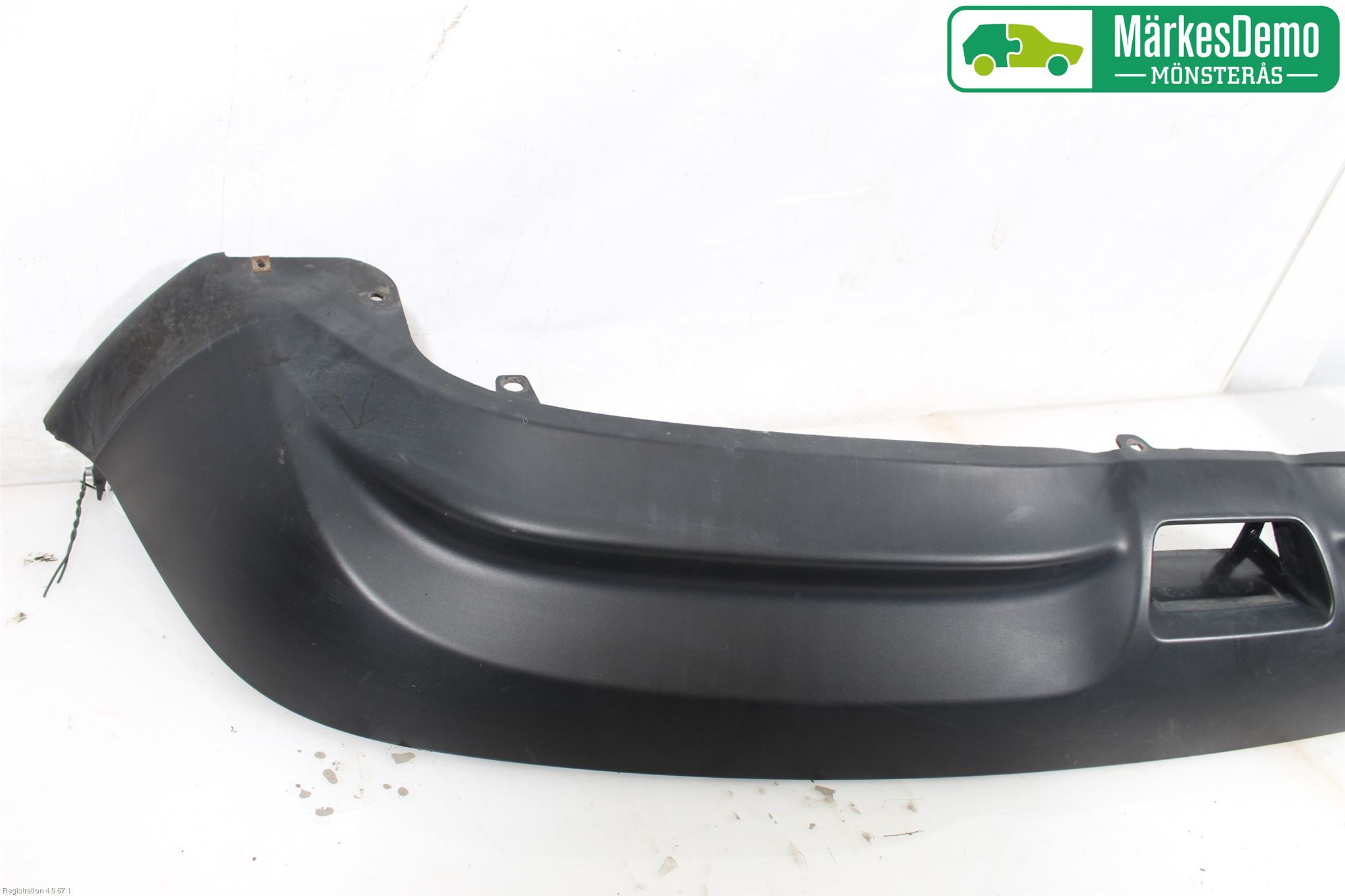 Nissan JUKE 10-14 Spoiler Bak